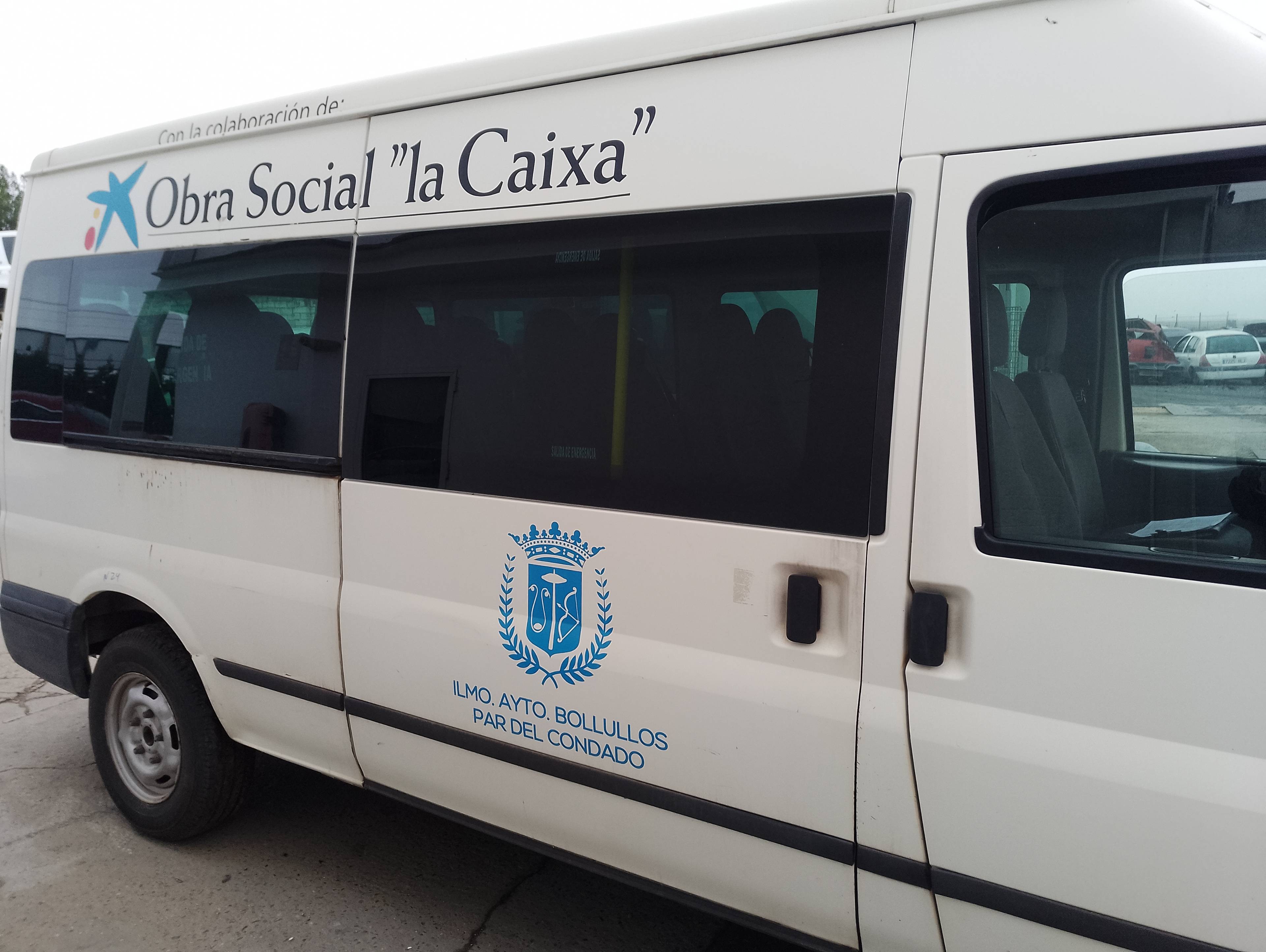 Recambio de puerta lateral corredera derecha para ford transit mod. 2000 bus referencia OEM IAM   