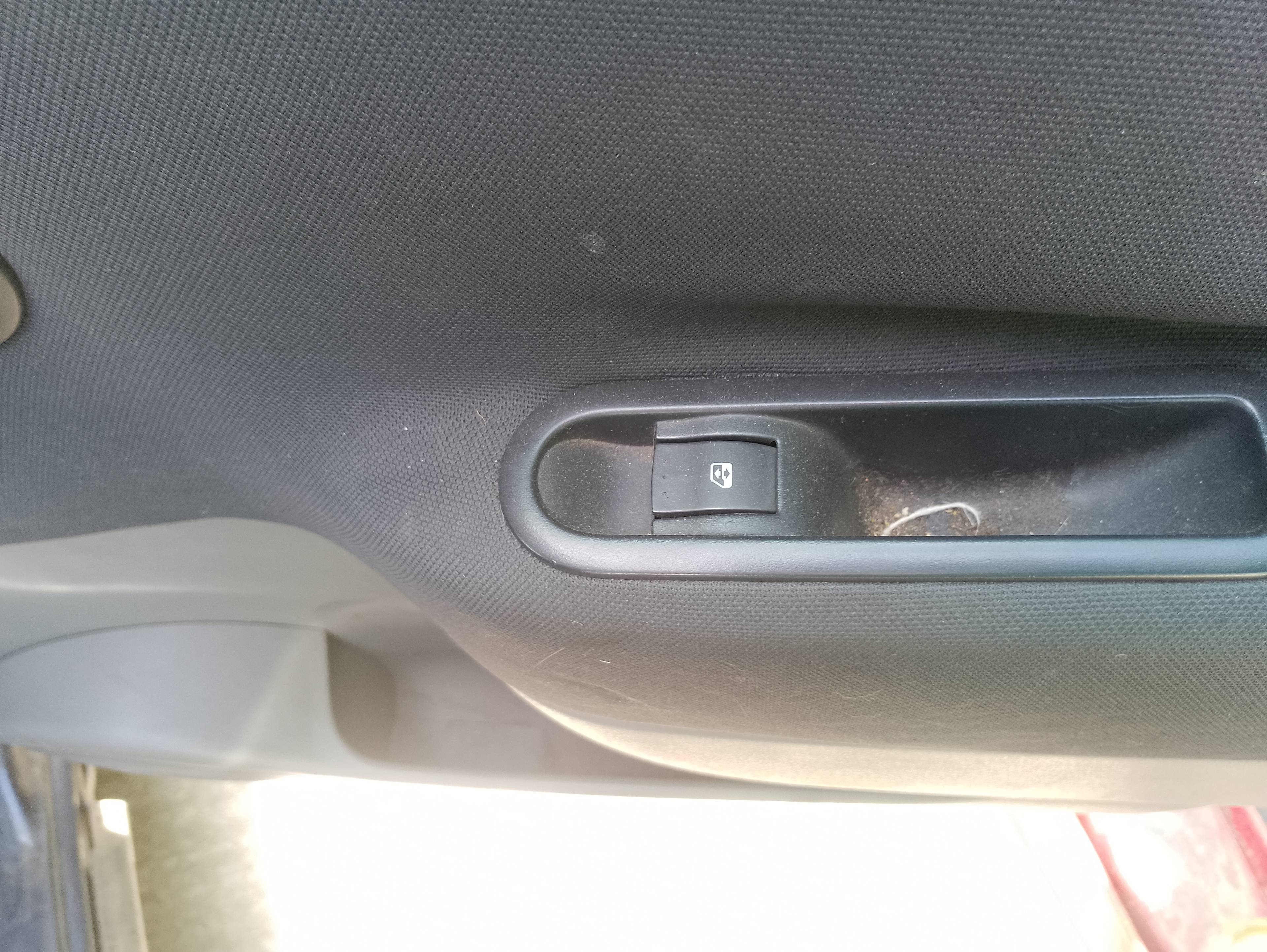 Recambio de mando elevalunas trasero derecho para renault scenic ii authentique referencia OEM IAM   