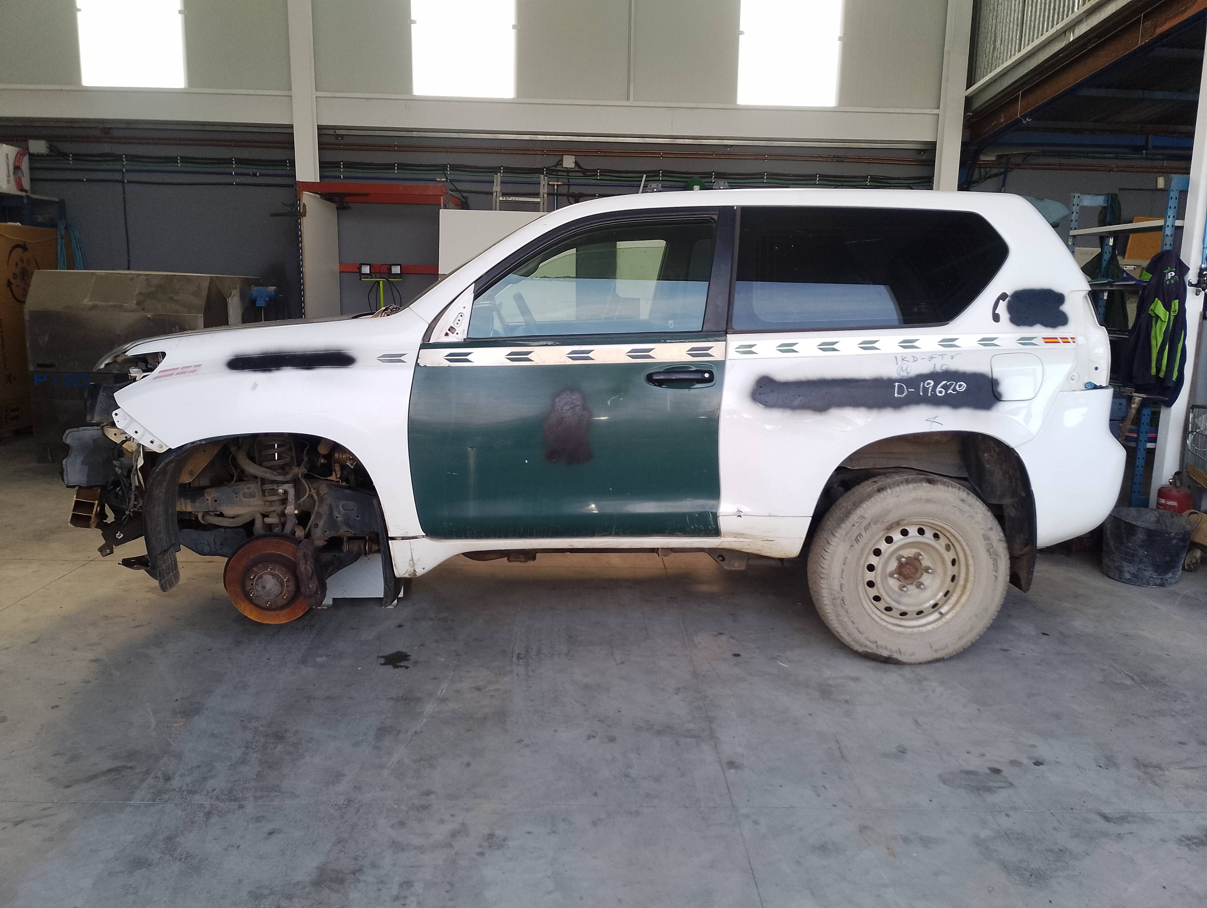 toyota land cruiser (j15) del año 2013