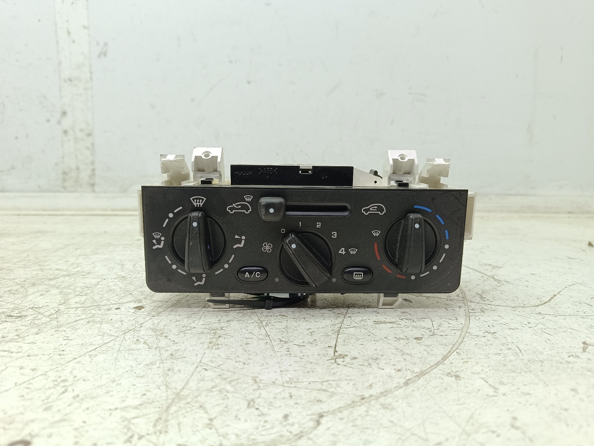 Recambio de mando calefaccion / aire acondicionado para citroën c3 1.1 audace referencia OEM IAM F664479W  