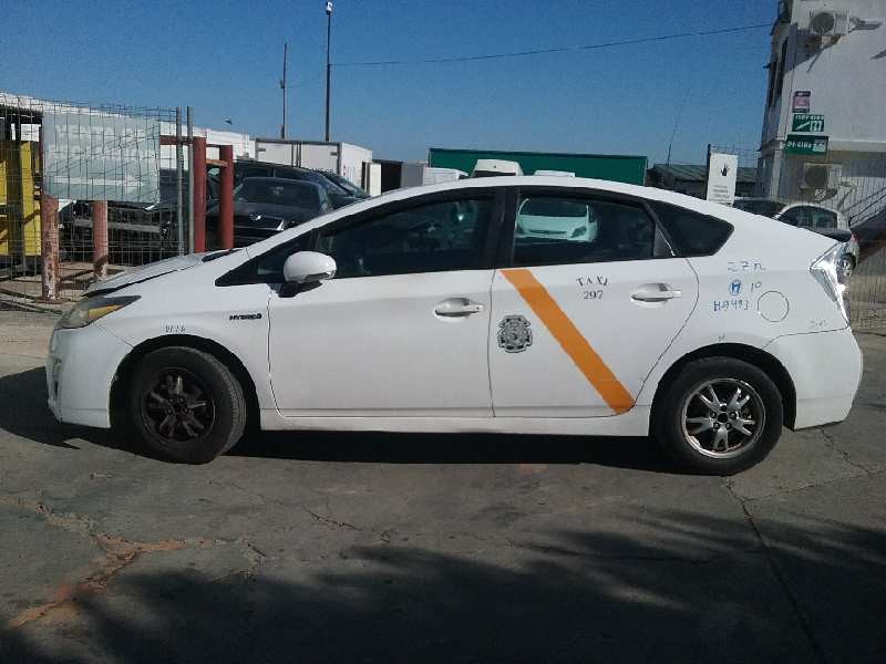 toyota prius (nhw30) del año 2012