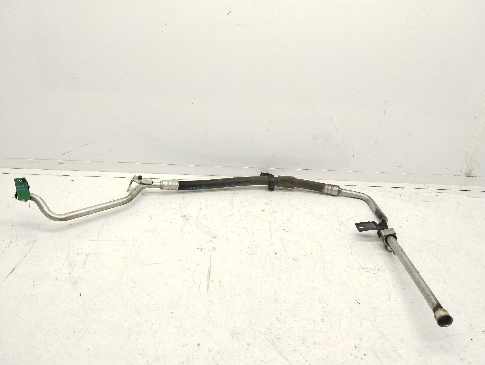 Recambio de tubos aire acondicionado para iveco 35s12 referencia OEM IAM 5801595254  