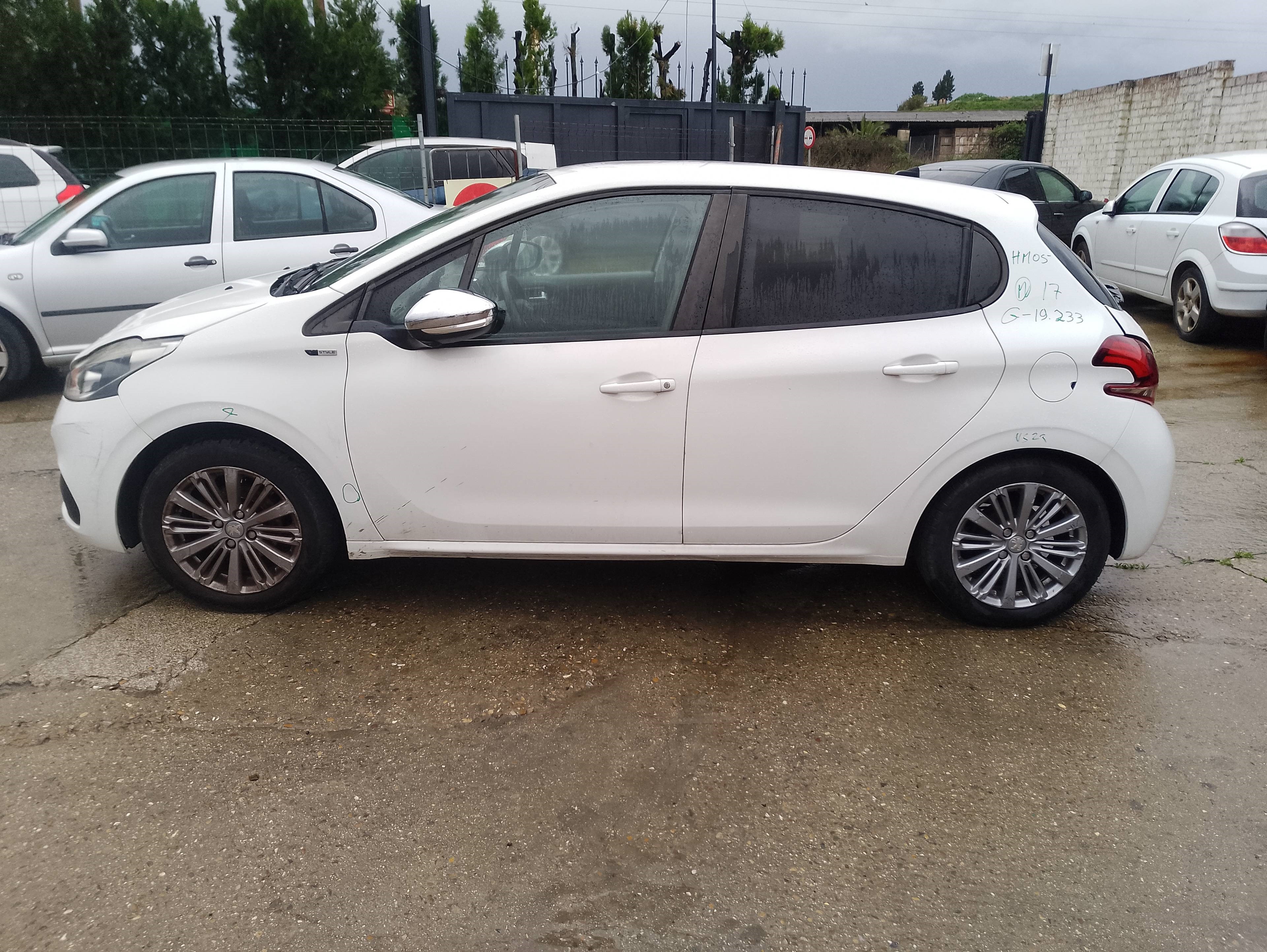 peugeot 208 del año 2017
