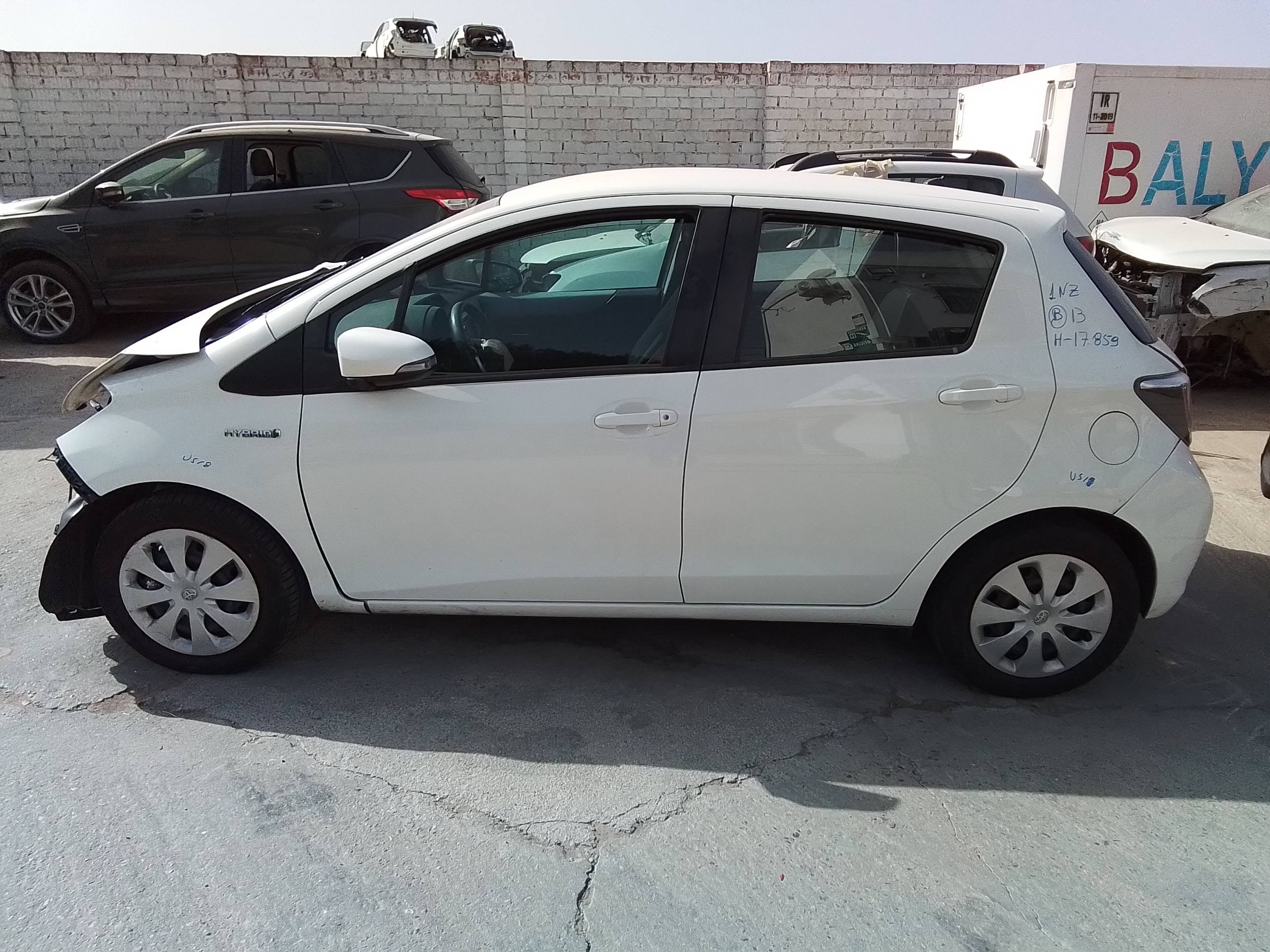 toyota yaris del año 2013