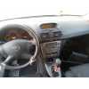 toyota avensis berlina (t25) del año 2004