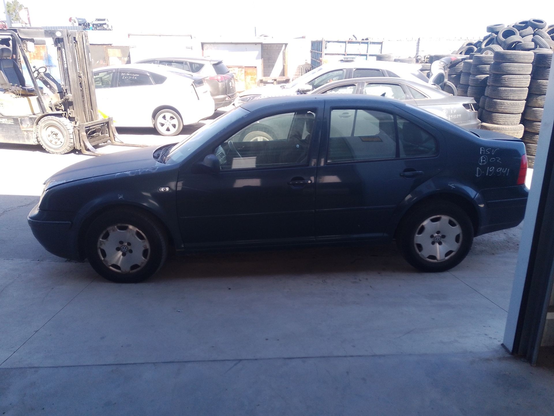volkswagen bora i (1j2) del año 2002