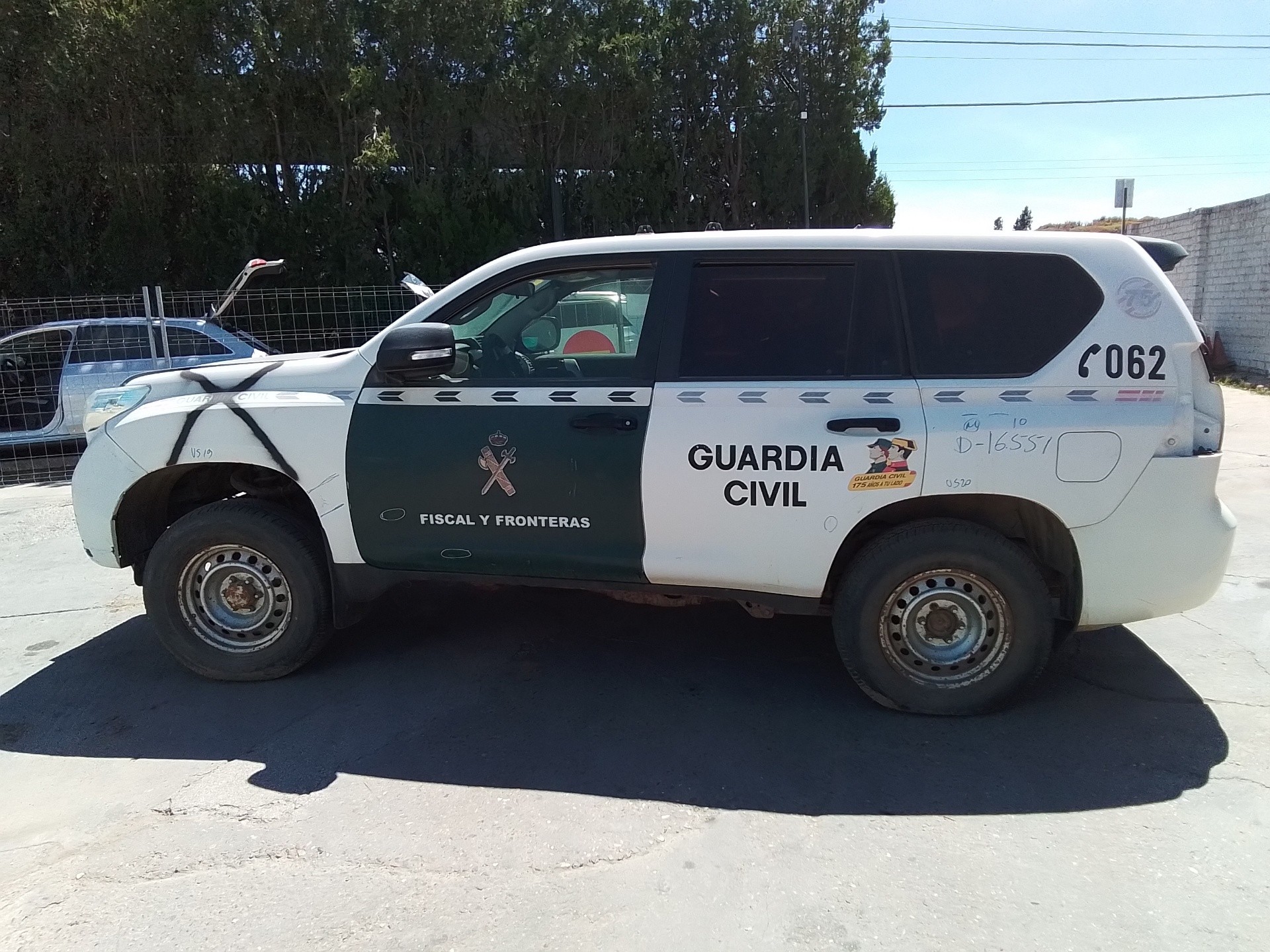 toyota land cruiser (j15) del año 2009
