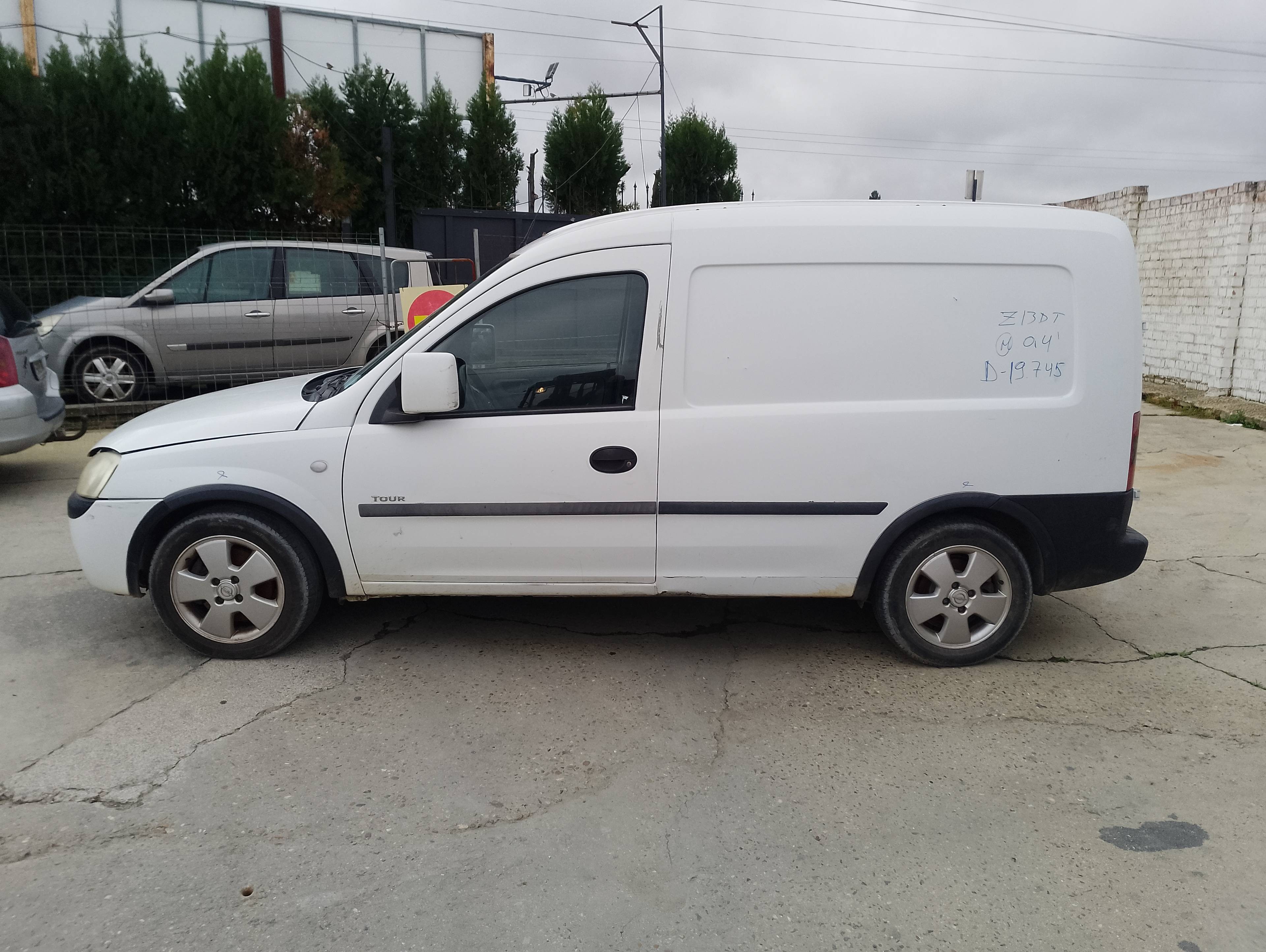 opel combo (corsa c) del año 2004