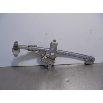Recambio de elevalunas trasero izquierdo para mercedes-benz clase c (w202) berlina referencia OEM IAM 0130821637 BOSCH 