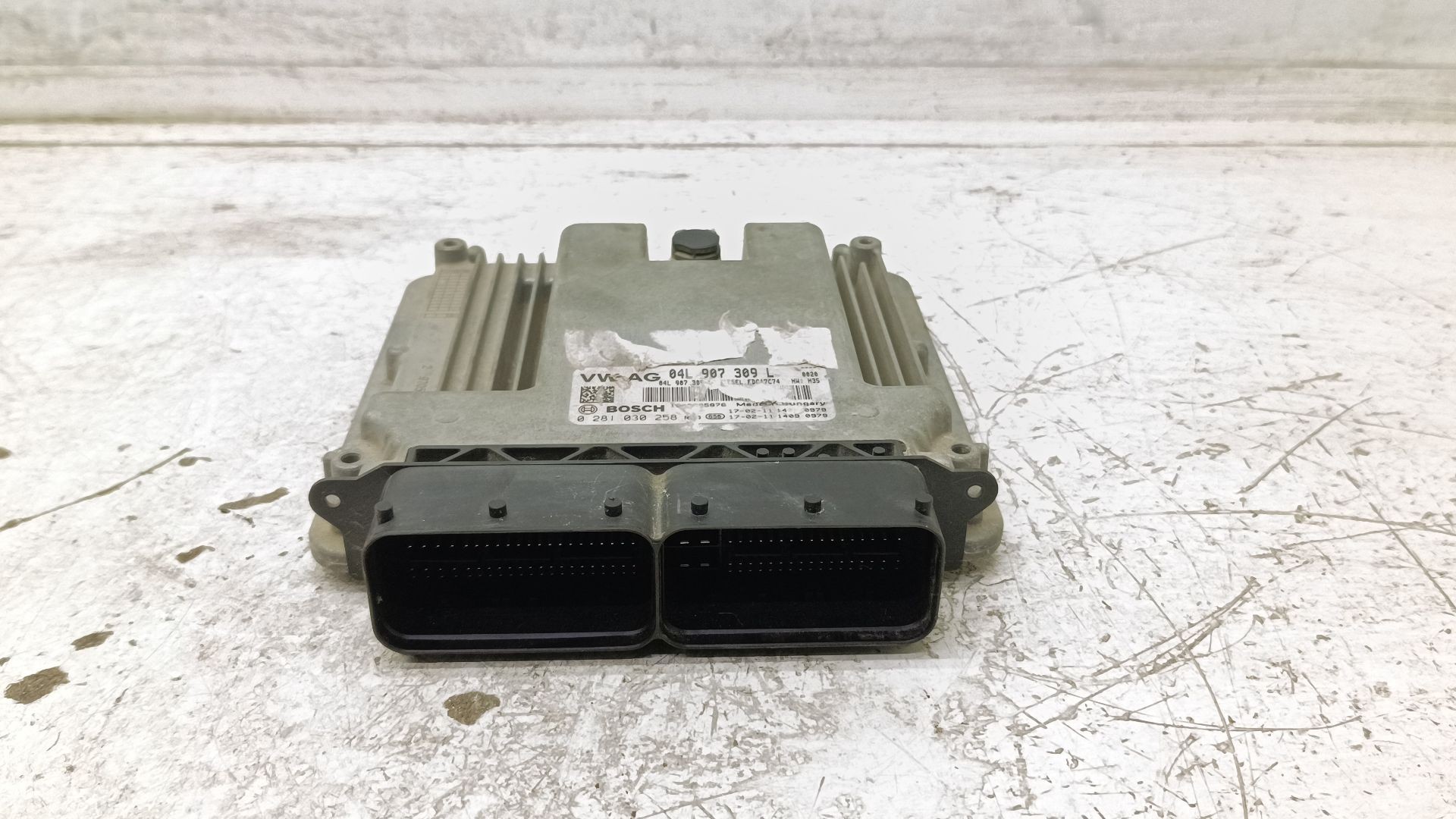 Recambio de centralita motor uce para audi a4 berlina (8w2) básico referencia OEM IAM 04L907309L 0281030258 
