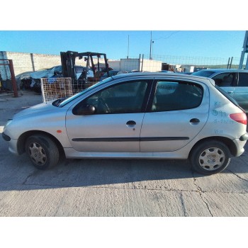peugeot 206 berlina del año 1999