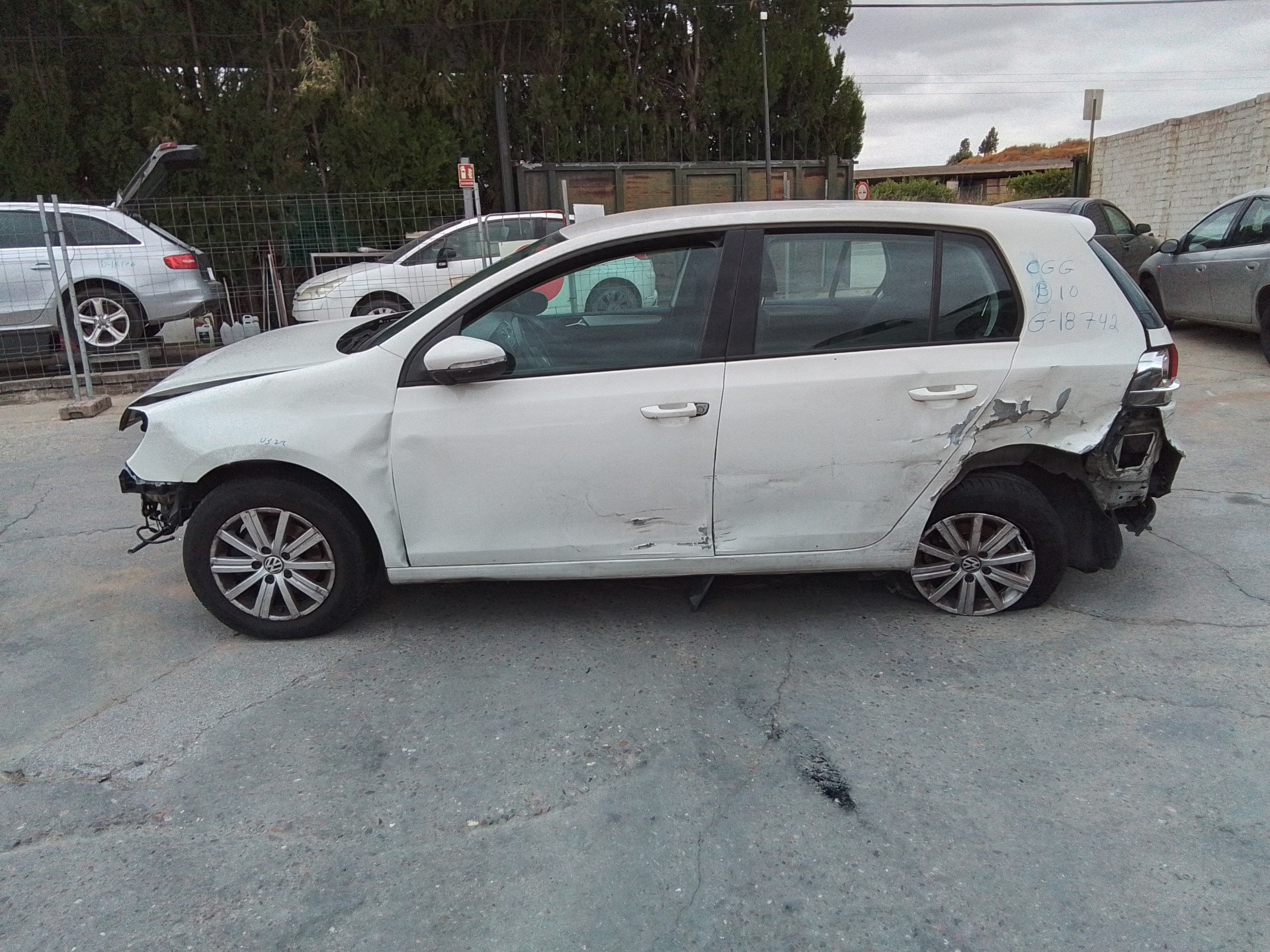 volkswagen golf vi (5k1) del año 2011