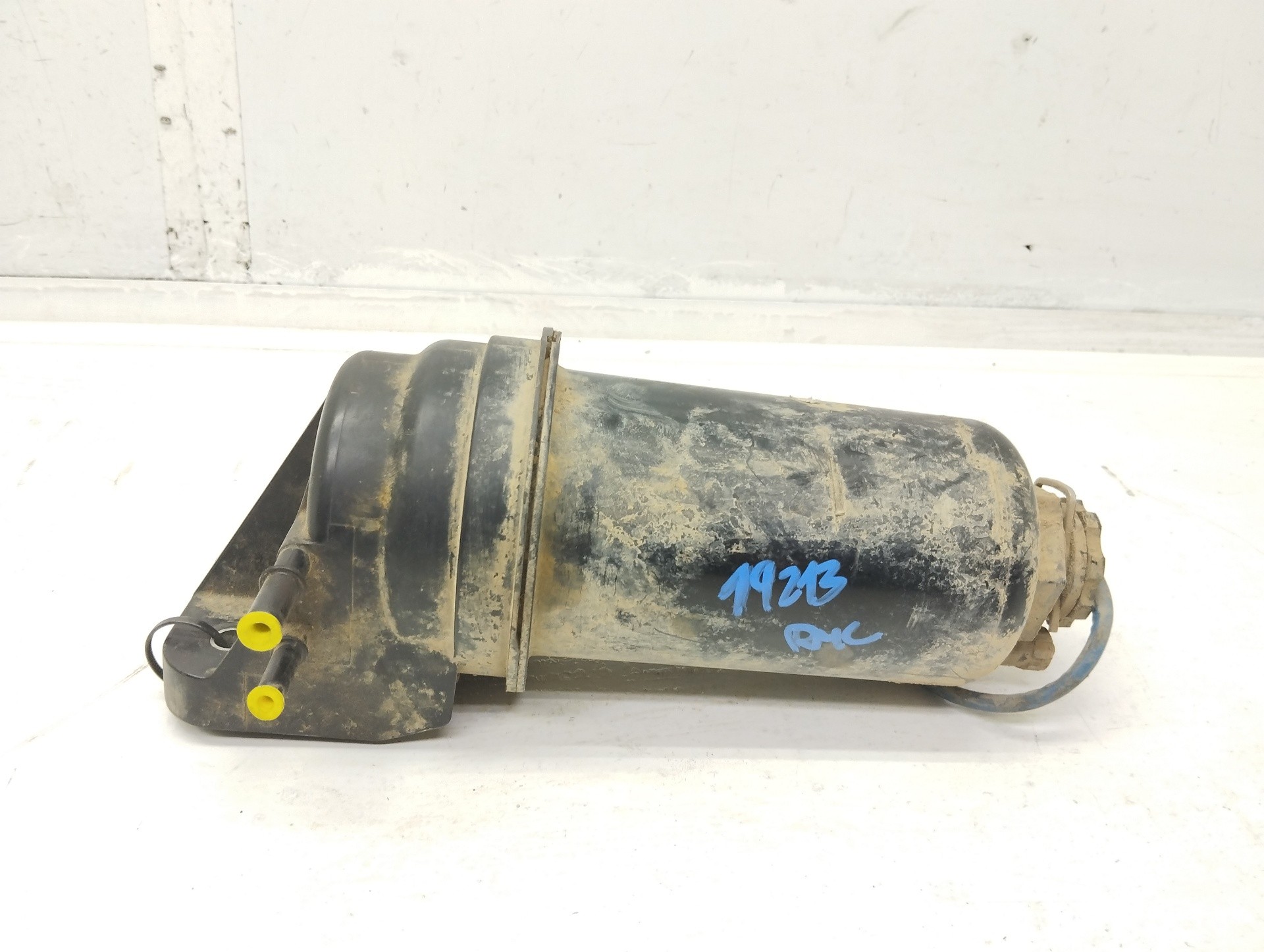 Recambio de soporte filtro gasoil para iveco 35s12 referencia OEM IAM   