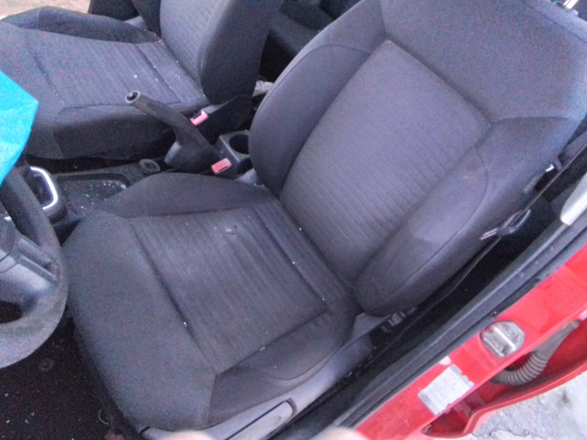 Recambio de asiento delantero izquierdo para volkswagen polo (6r1) advance referencia OEM IAM   