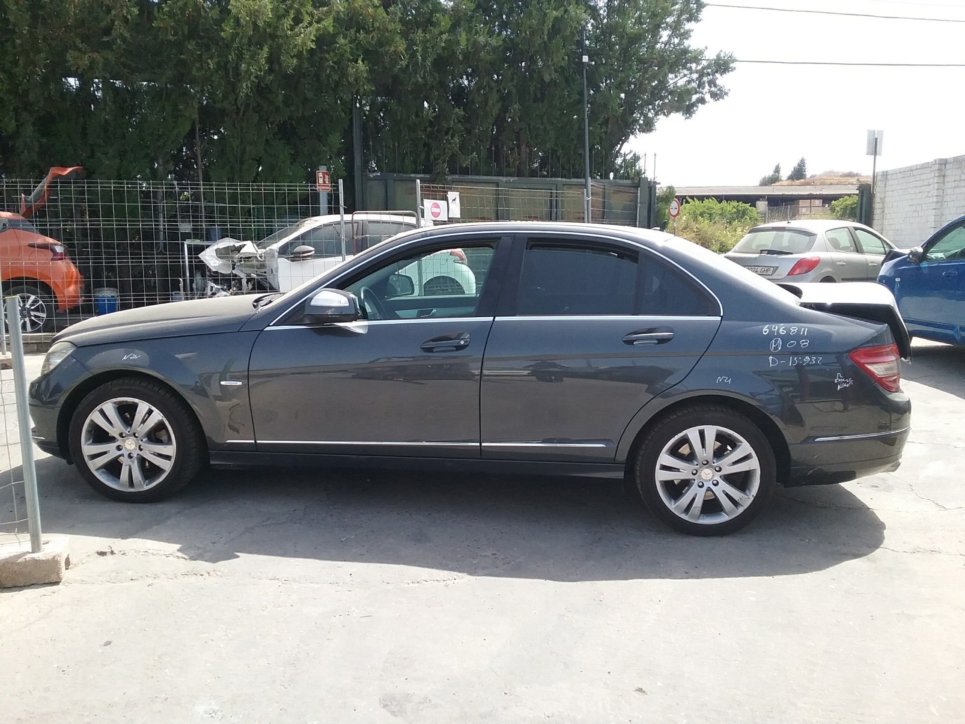 mercedes-benz clase c (w204) berlina del año 2009