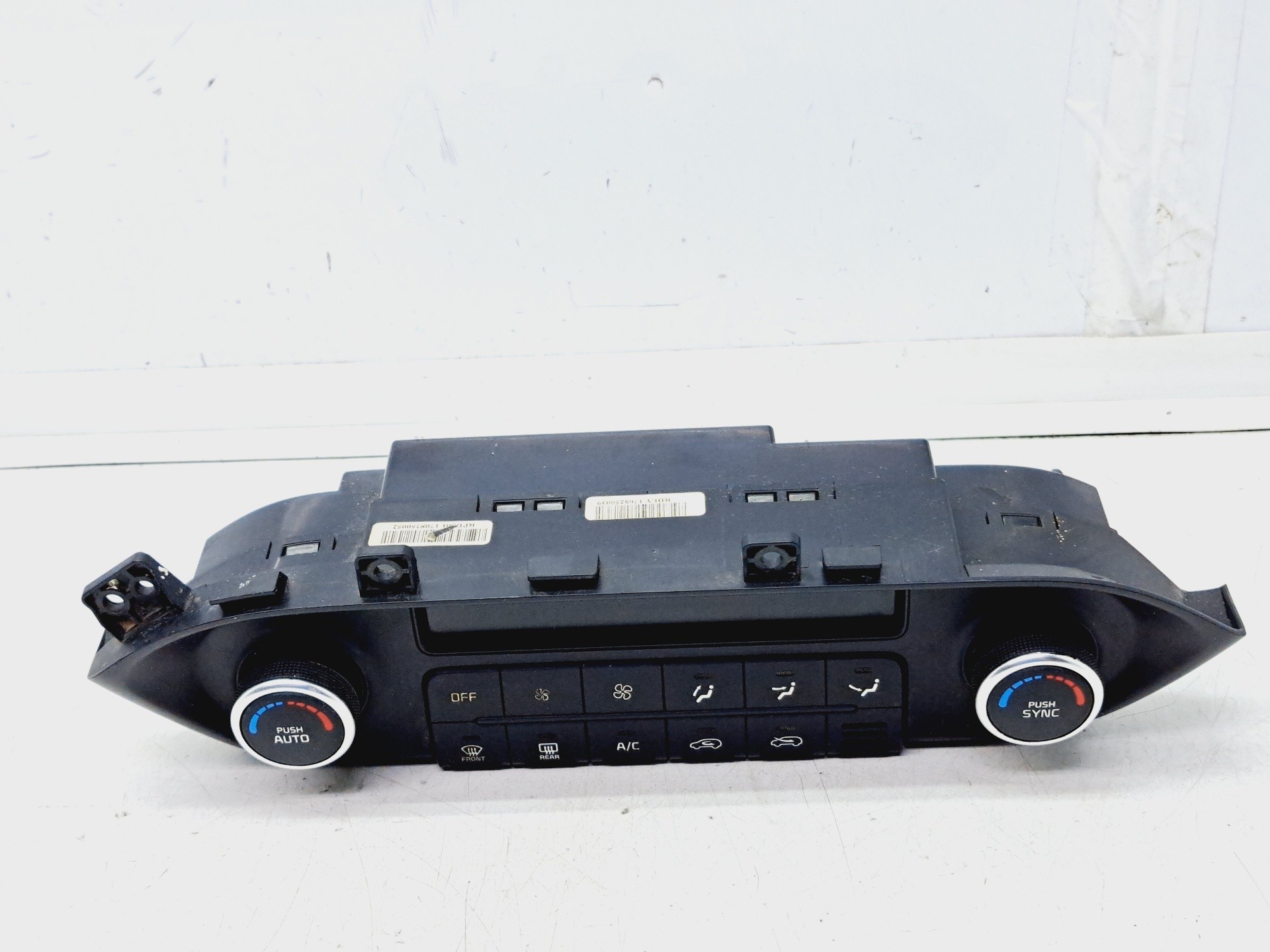 Recambio de mando climatizador para kia carens ( ) basic referencia OEM IAM 97250A4AA0CA  