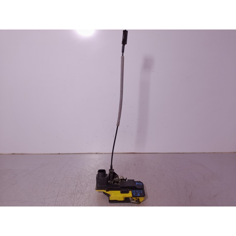 Recambio de cerradura puerta trasera izquierda para volvo xc70 2.4 diesel cat referencia OEM IAM   