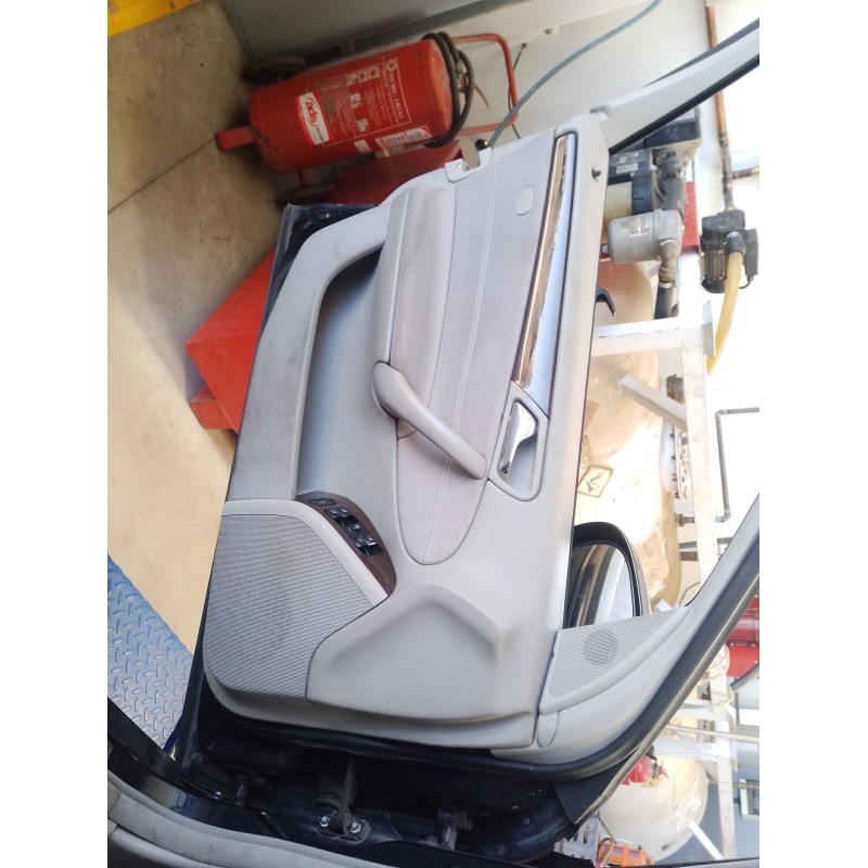 Recambio de guarnecido puerta delantera izquierda para mercedes-benz clase c (w203) c 220 cdi (203.008) referencia OEM IAM   