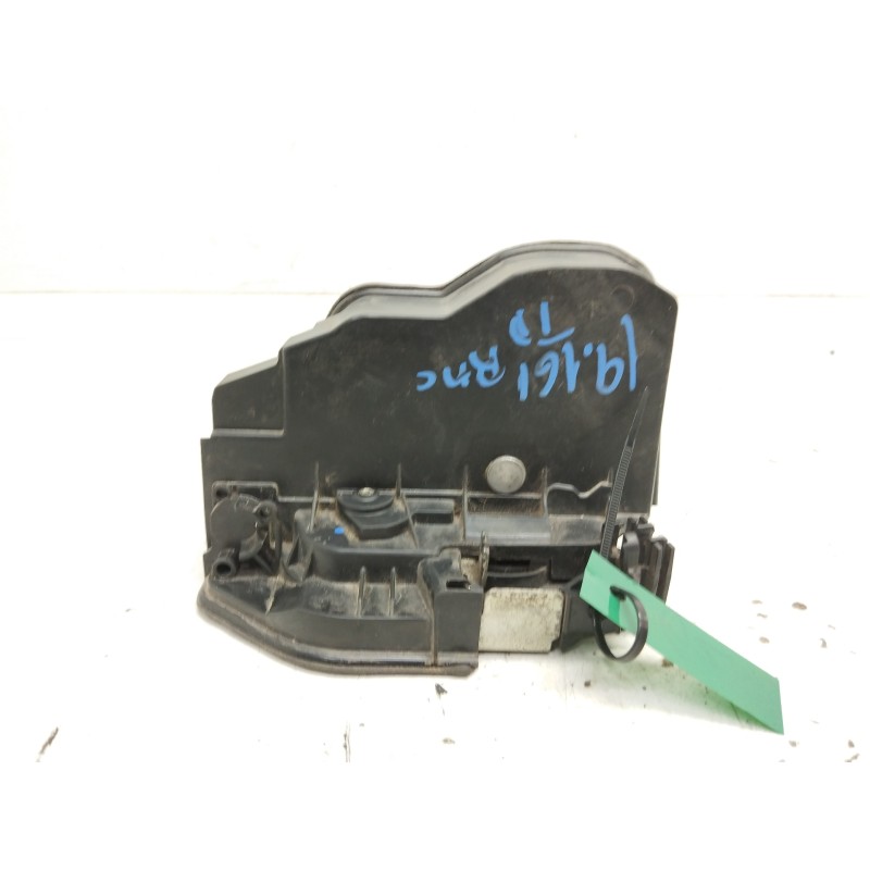 Recambio de cerradura puerta trasera derecha para bmw serie 1 berlina (e81/e87) 118d referencia OEM IAM 7202148  