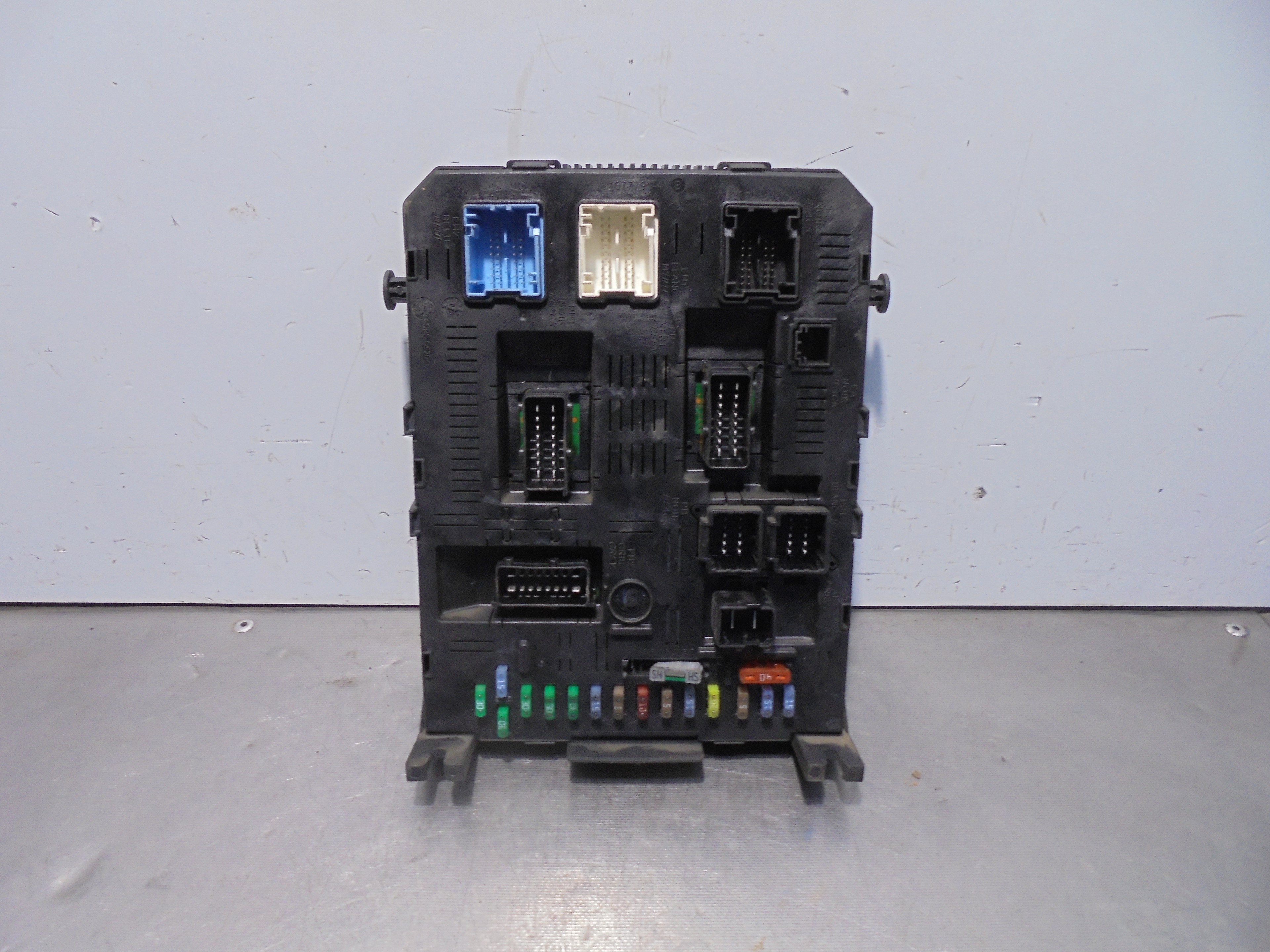 Recambio de centralita bsi para peugeot 307 berlina (s2) d-sign referencia OEM IAM 9663510580  