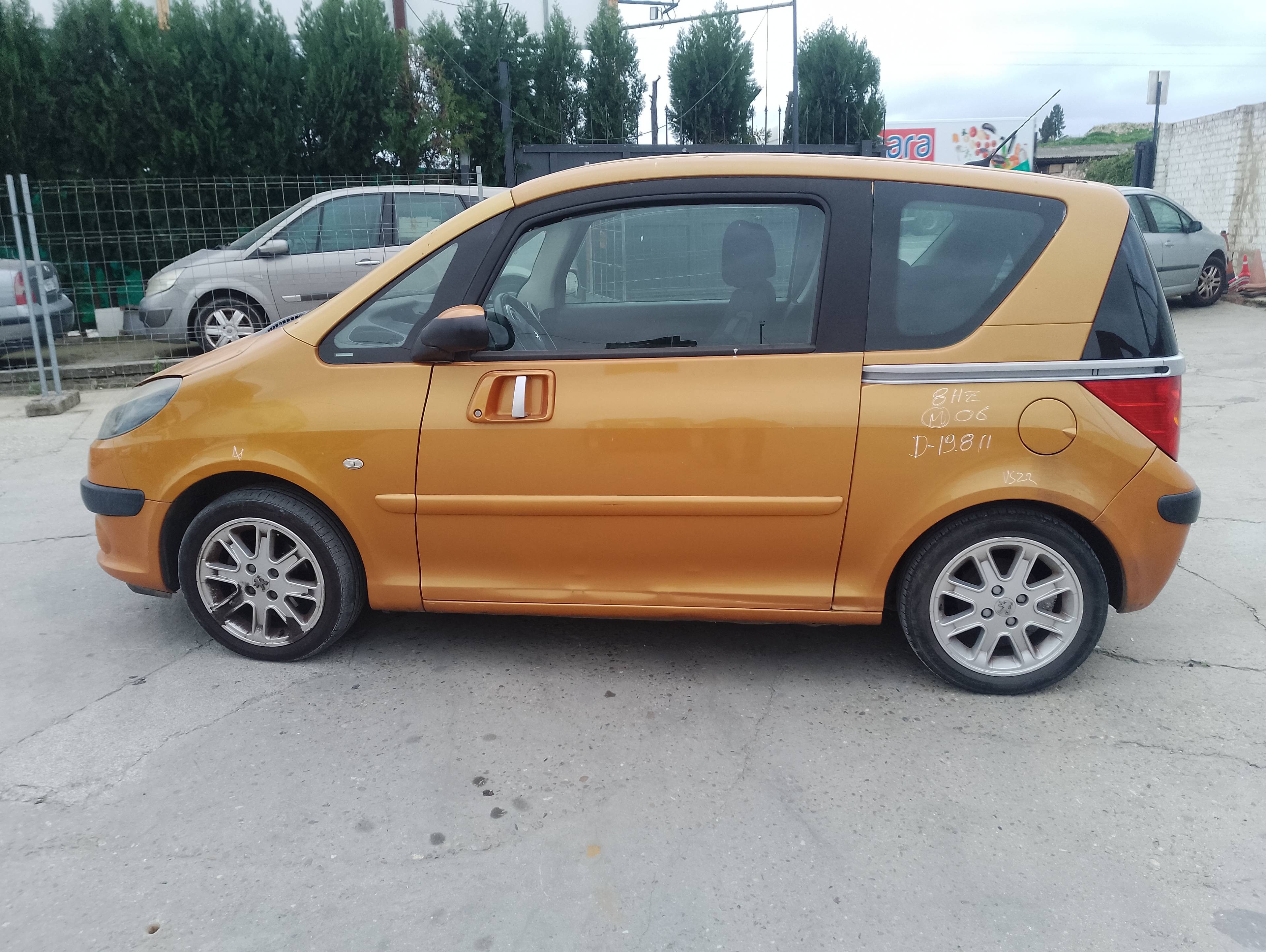 peugeot 1007 del año 2006