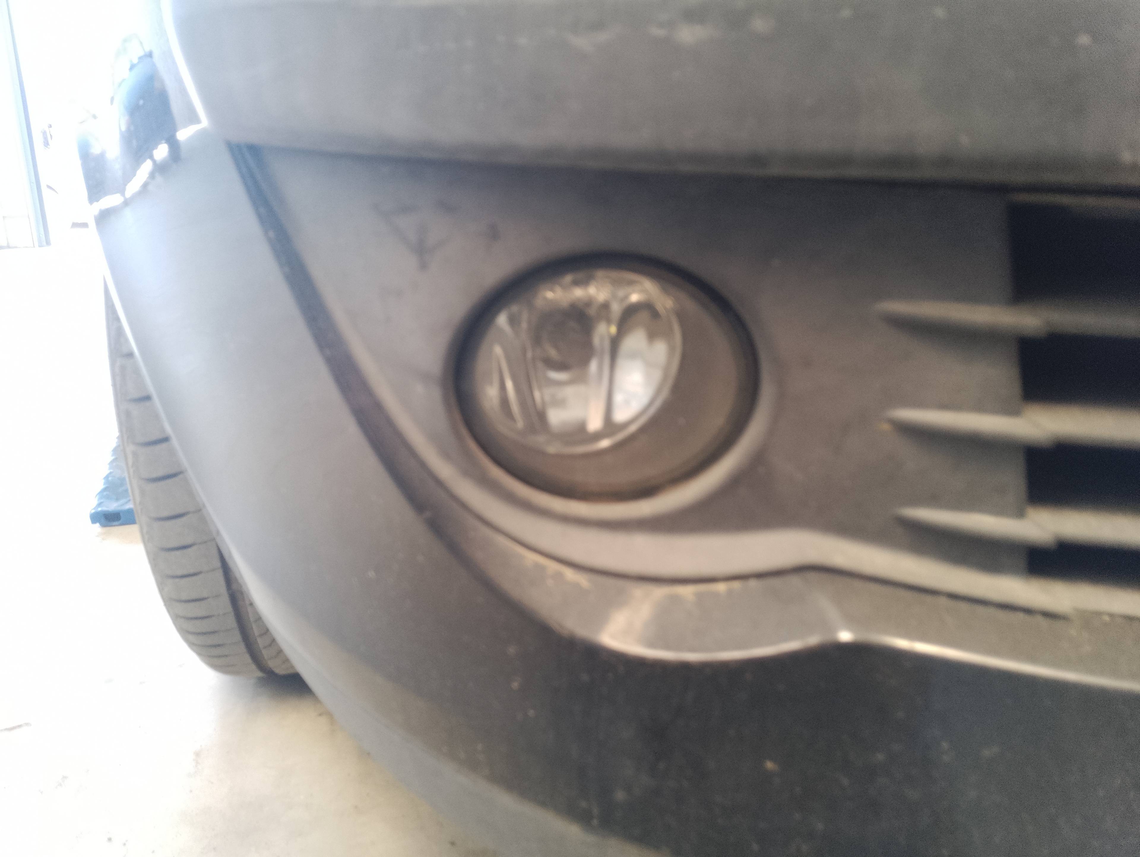 Recambio de faro antiniebla derecho para renault clio iii confort dynamique referencia OEM IAM   