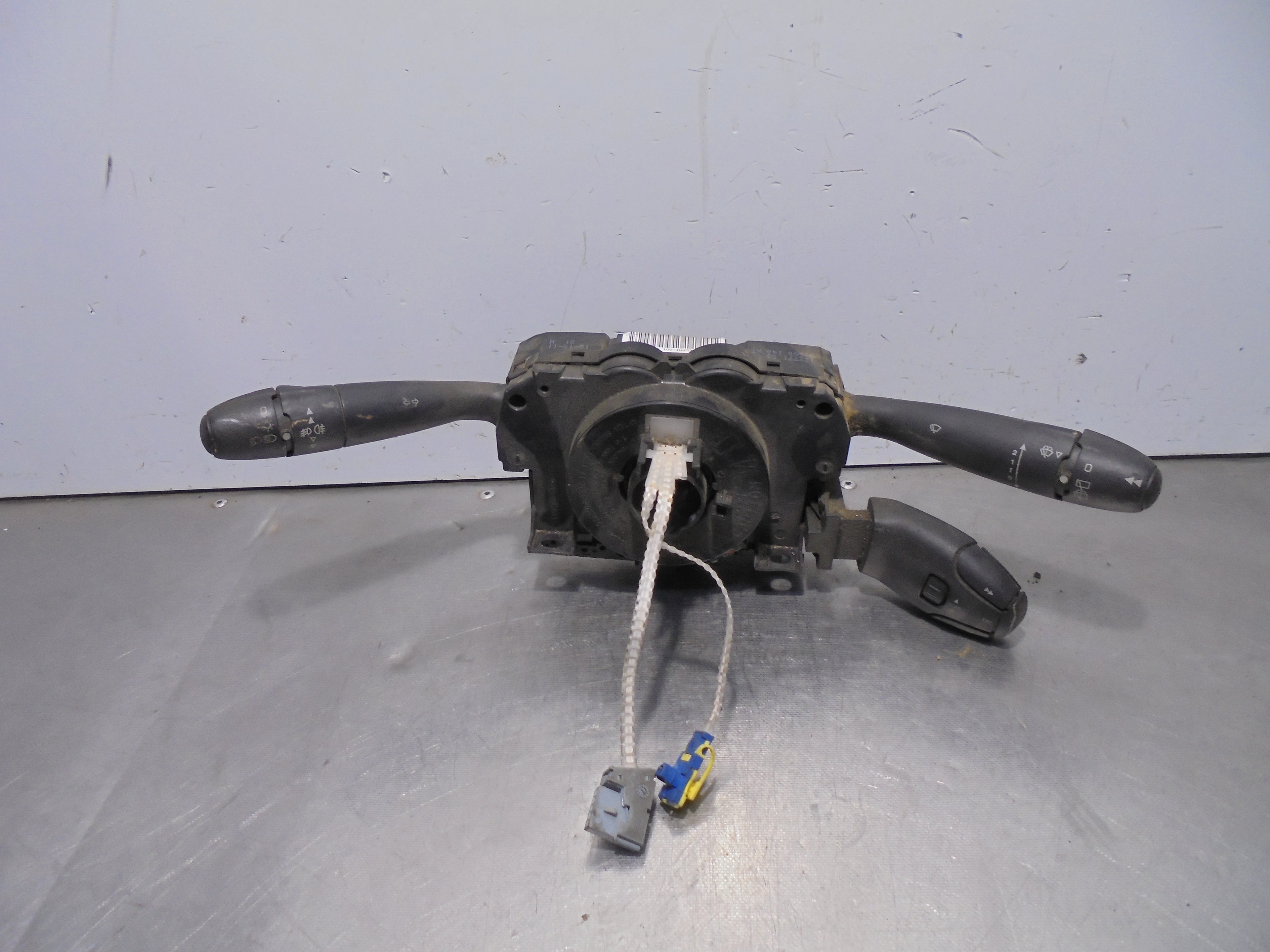 Recambio de mando luces/intermitencia (com2000) para peugeot 307 berlina (s2) d-sign referencia OEM IAM 96660140XT  