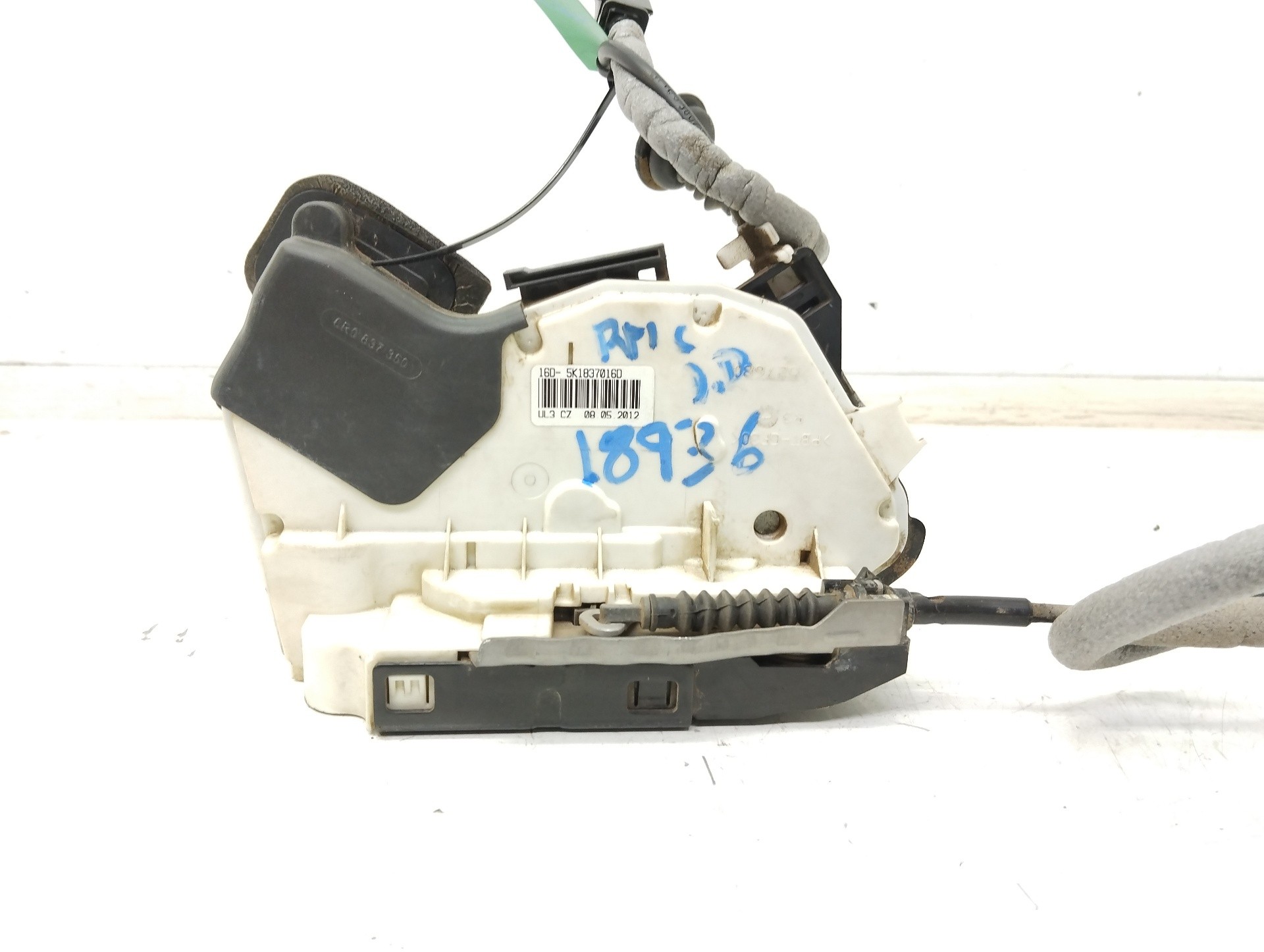 Recambio de cerradura puerta delantera derecha para volkswagen polo (6r1) advance referencia OEM IAM 5K18370160  