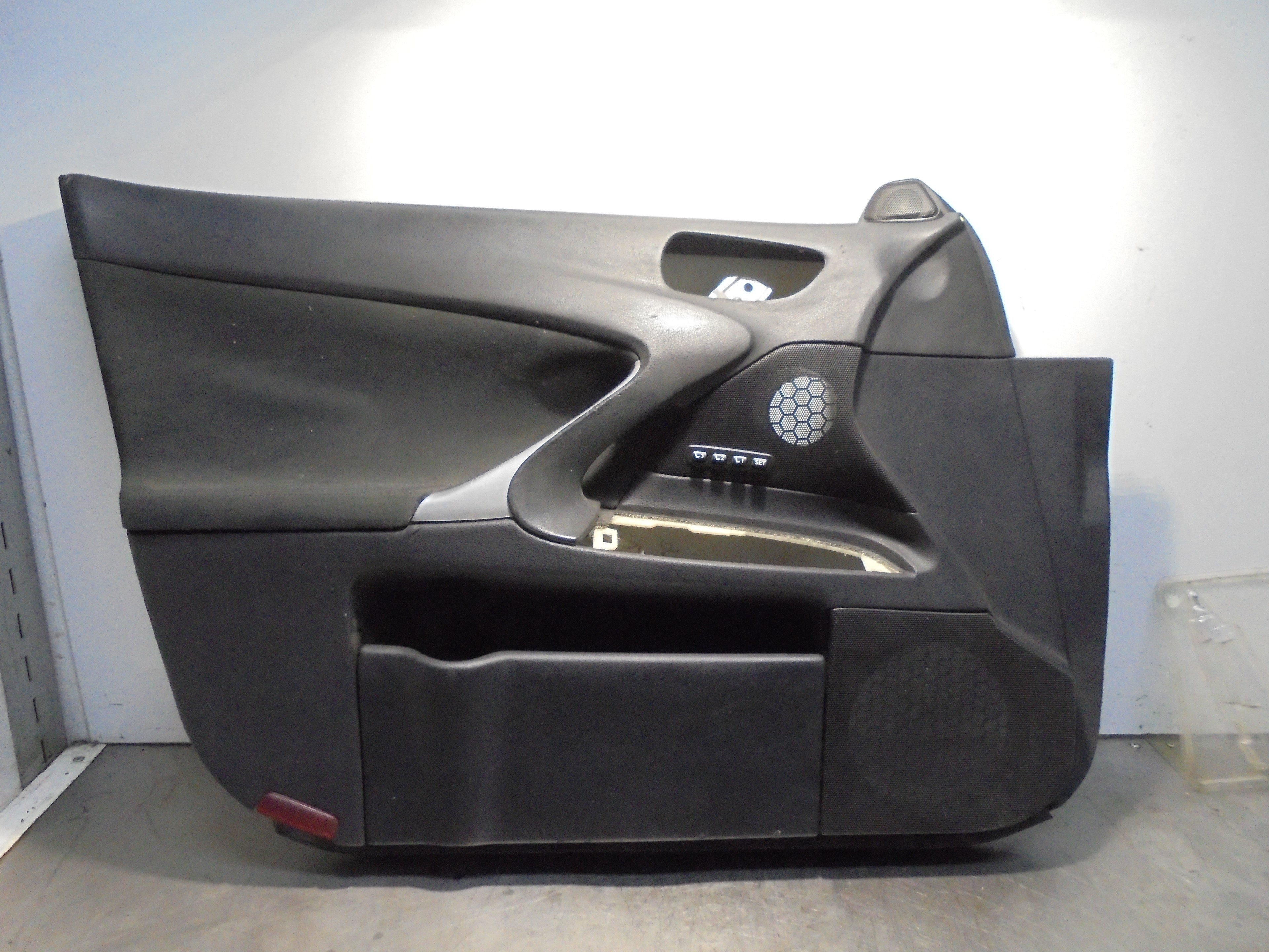 Recambio de guarnecido puerta delantera izquierda para volvo s80 berlina 2.4 (125kw) referencia OEM IAM   