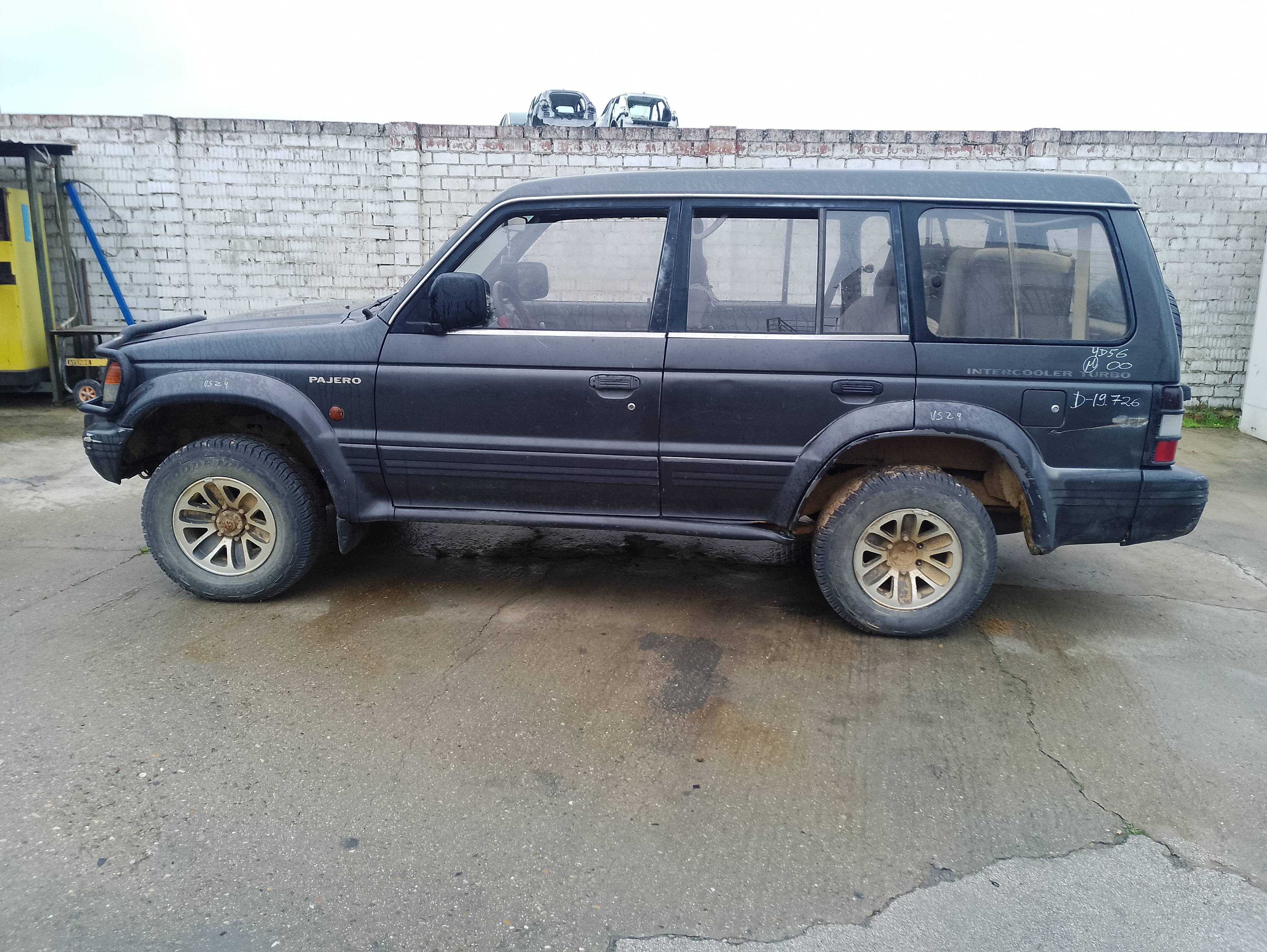mitsubishi pajero del año 2000