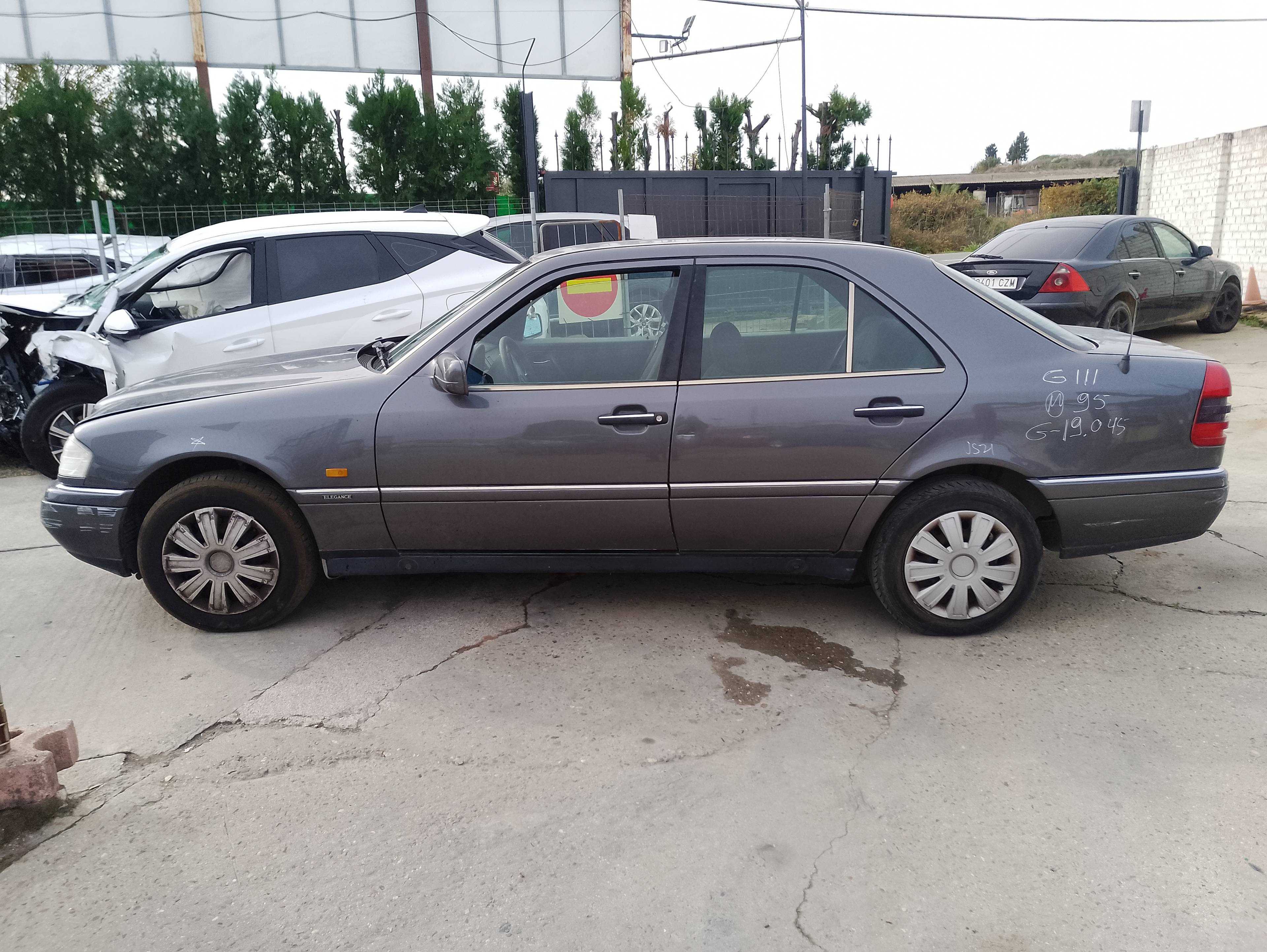 mercedes-benz clase c (w202) berlina del año 1995