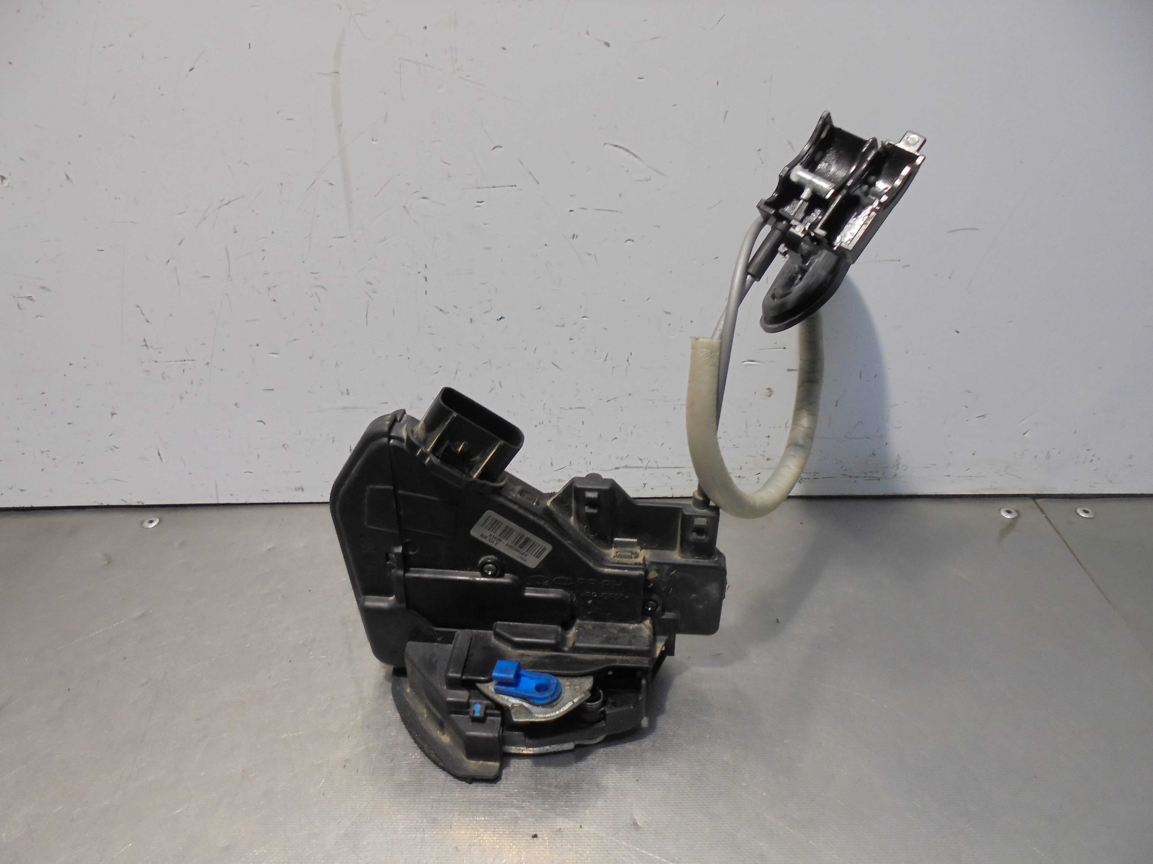 Recambio de cerradura puerta trasera derecha para kia optima business referencia OEM IAM 81420D4020GBY ELECTRICA 4 PUERTAS 