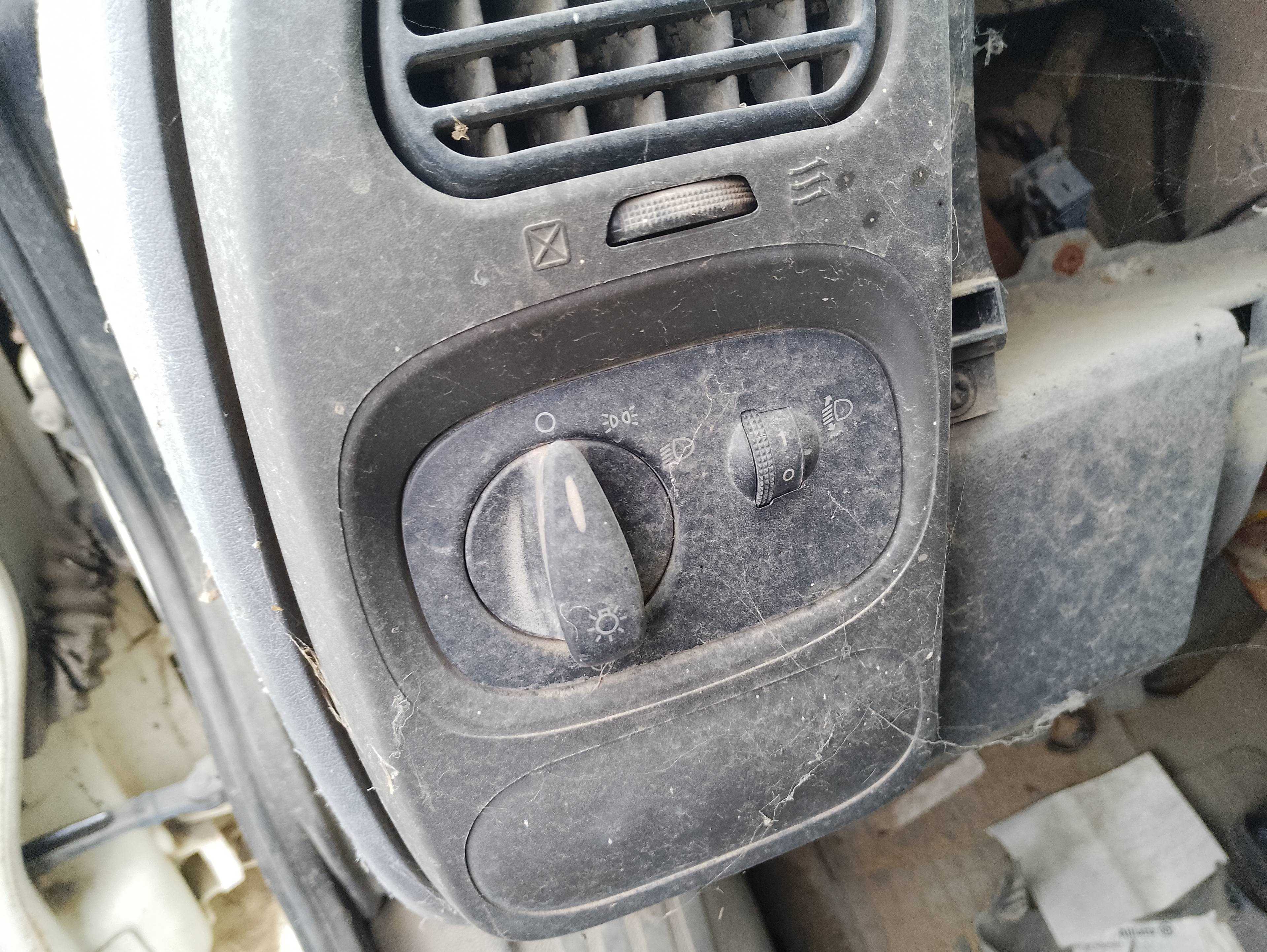 Recambio de mando luces para ford transit mod.2000 caja abierta 2.0 tde cat referencia OEM IAM   