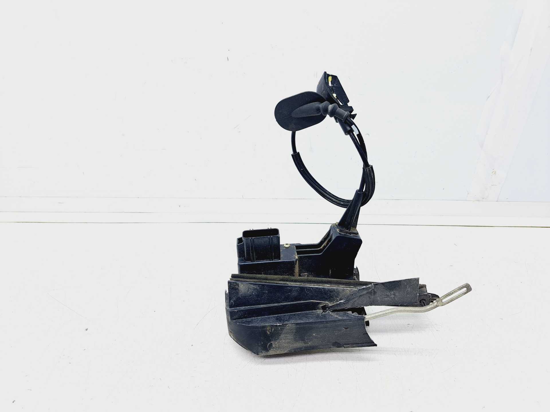 Recambio de cerradura puerta delantera izquierda para ford fiesta (cbk) 1.4 16v cat referencia OEM IAM   