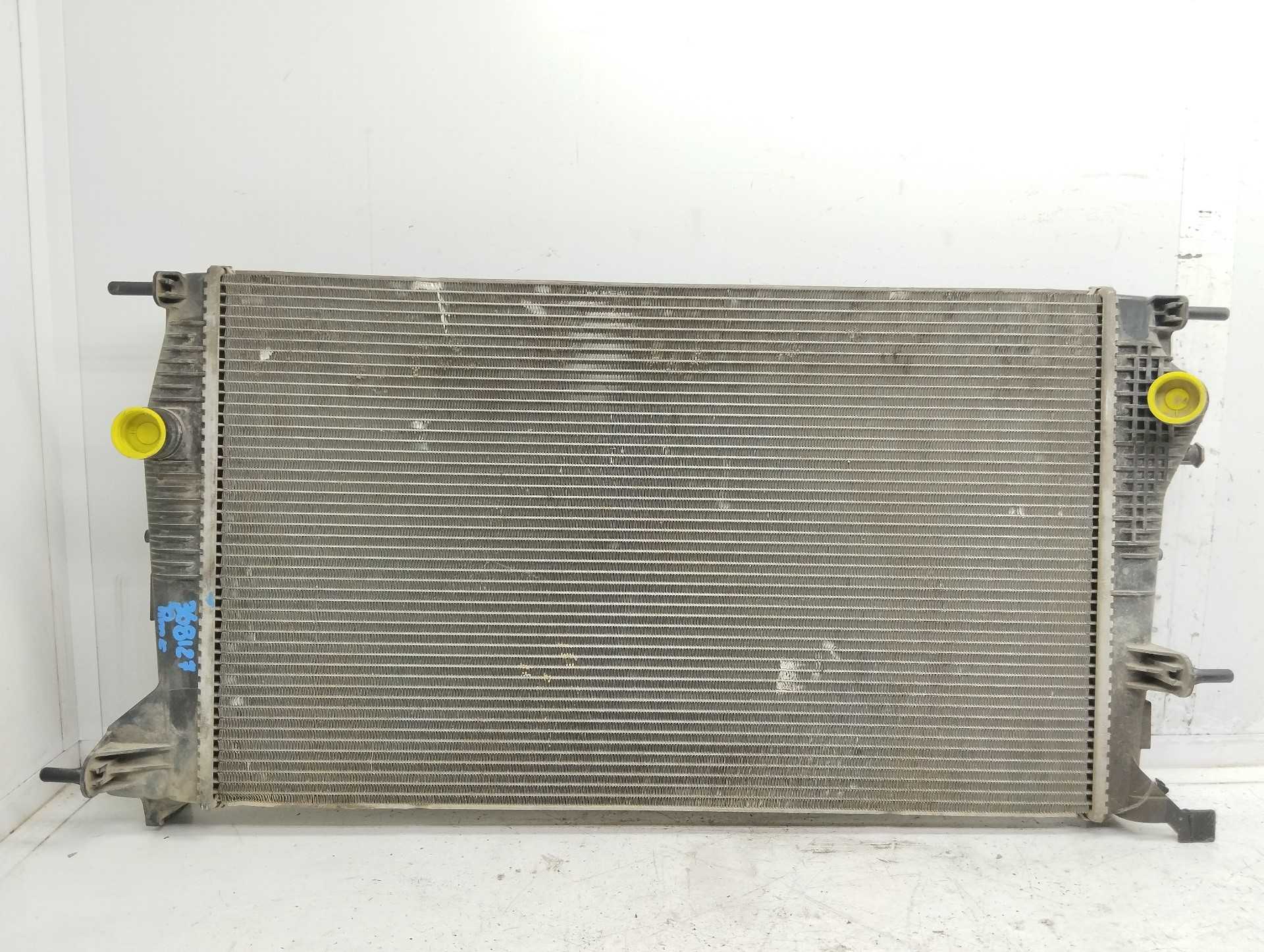 Recambio de radiador agua para renault megane ii berlina 5p 2.0 referencia OEM IAM 8660003468  