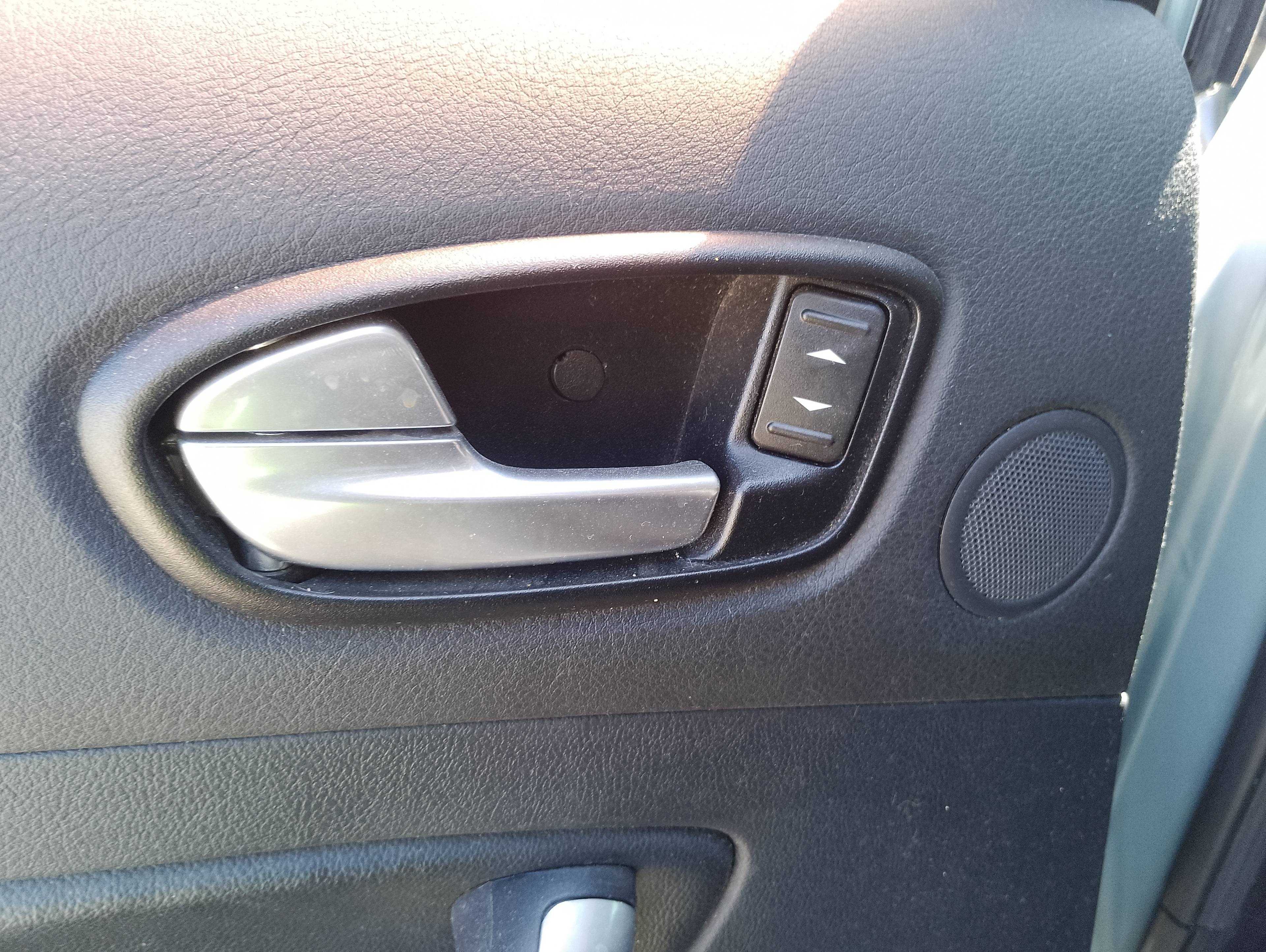 Recambio de mando elevalunas trasero izquierdo para ford mondeo ber. (ca2) ghia referencia OEM IAM   