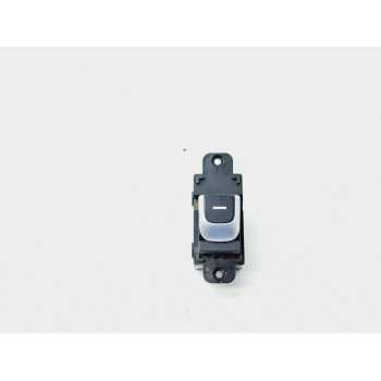 MANDO ELEVALUNAS TRASERO DERECHO 93590D4000AK5 