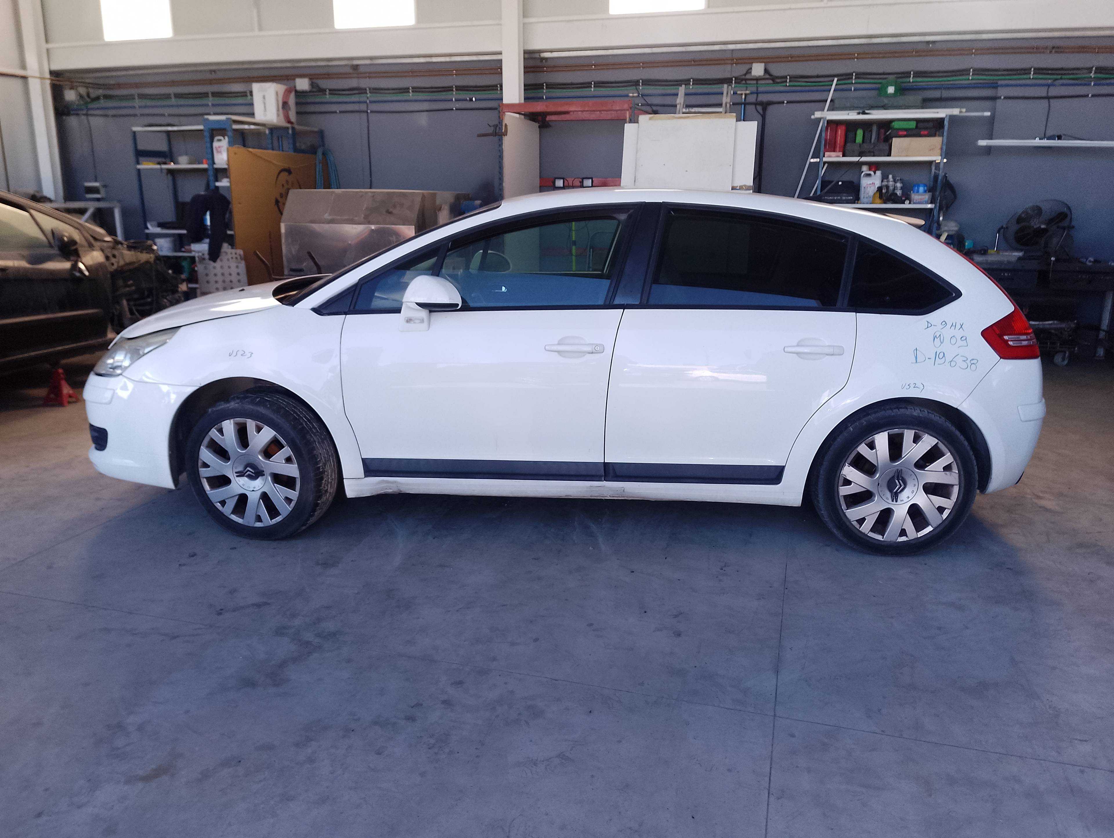 citroën c4 berlina del año 2009