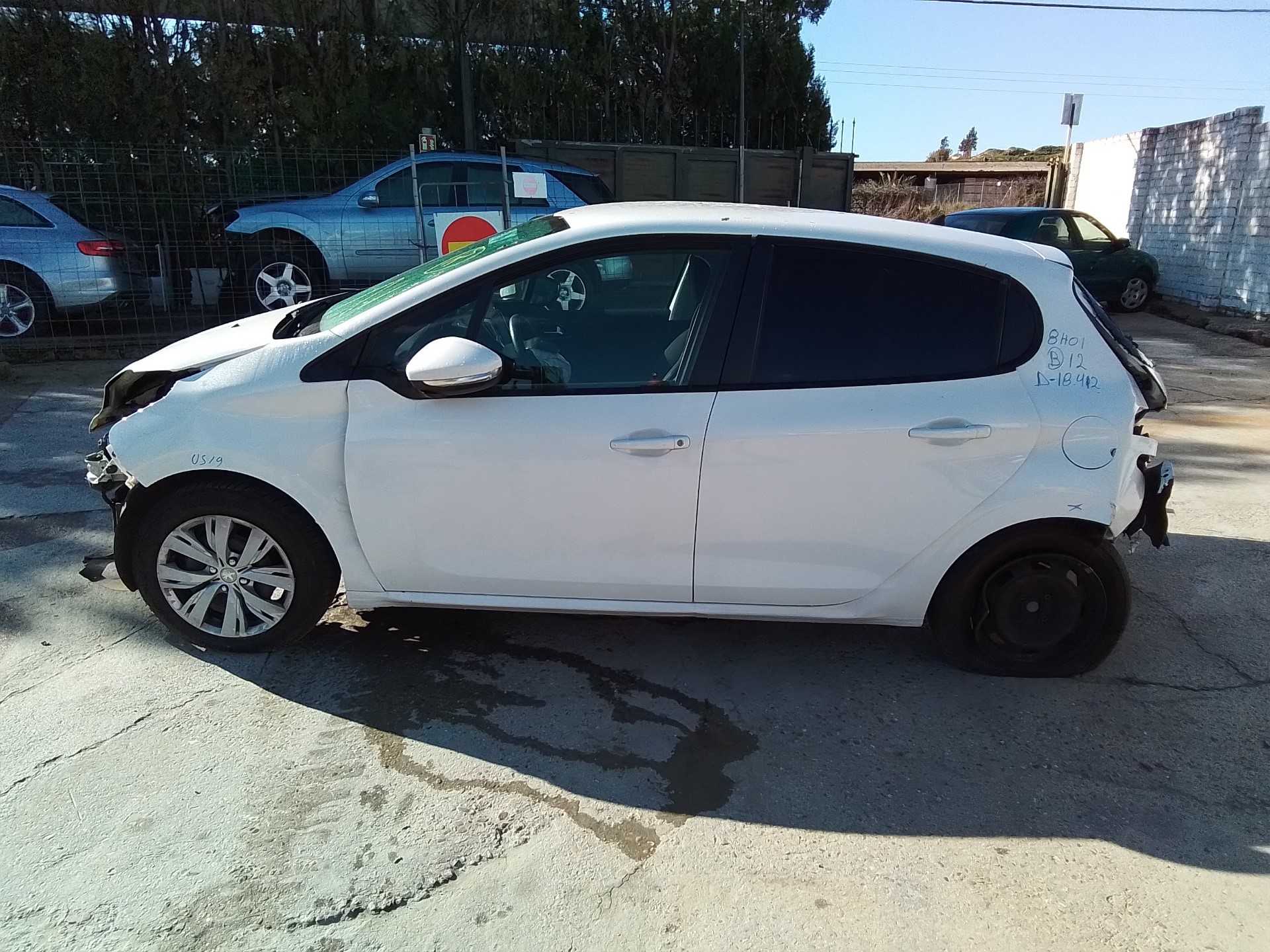 peugeot 208 del año 2012