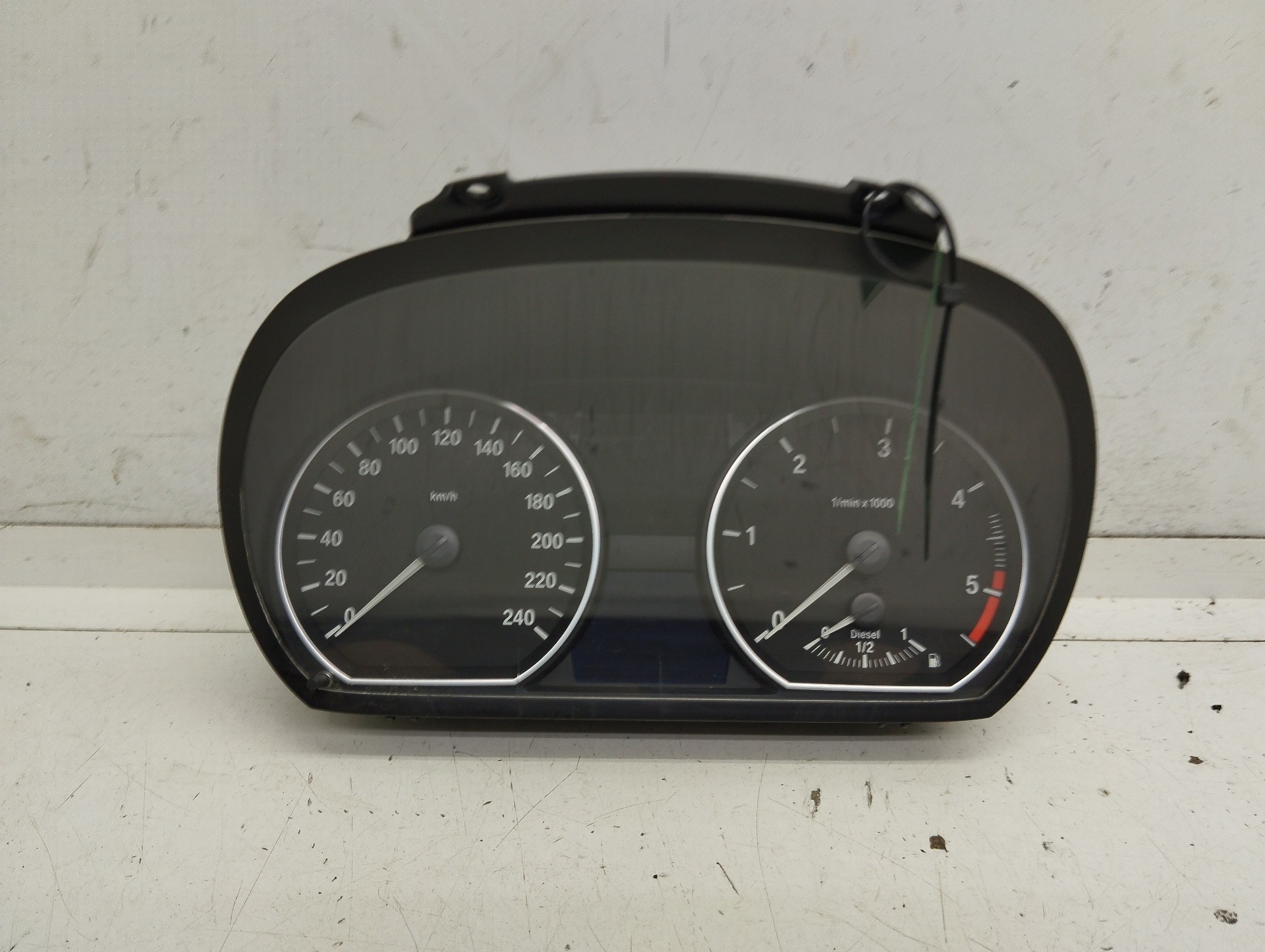 Recambio de cuadro instrumentos para bmw serie 1 berlina (e81/e87) 118d referencia OEM IAM 1041568  