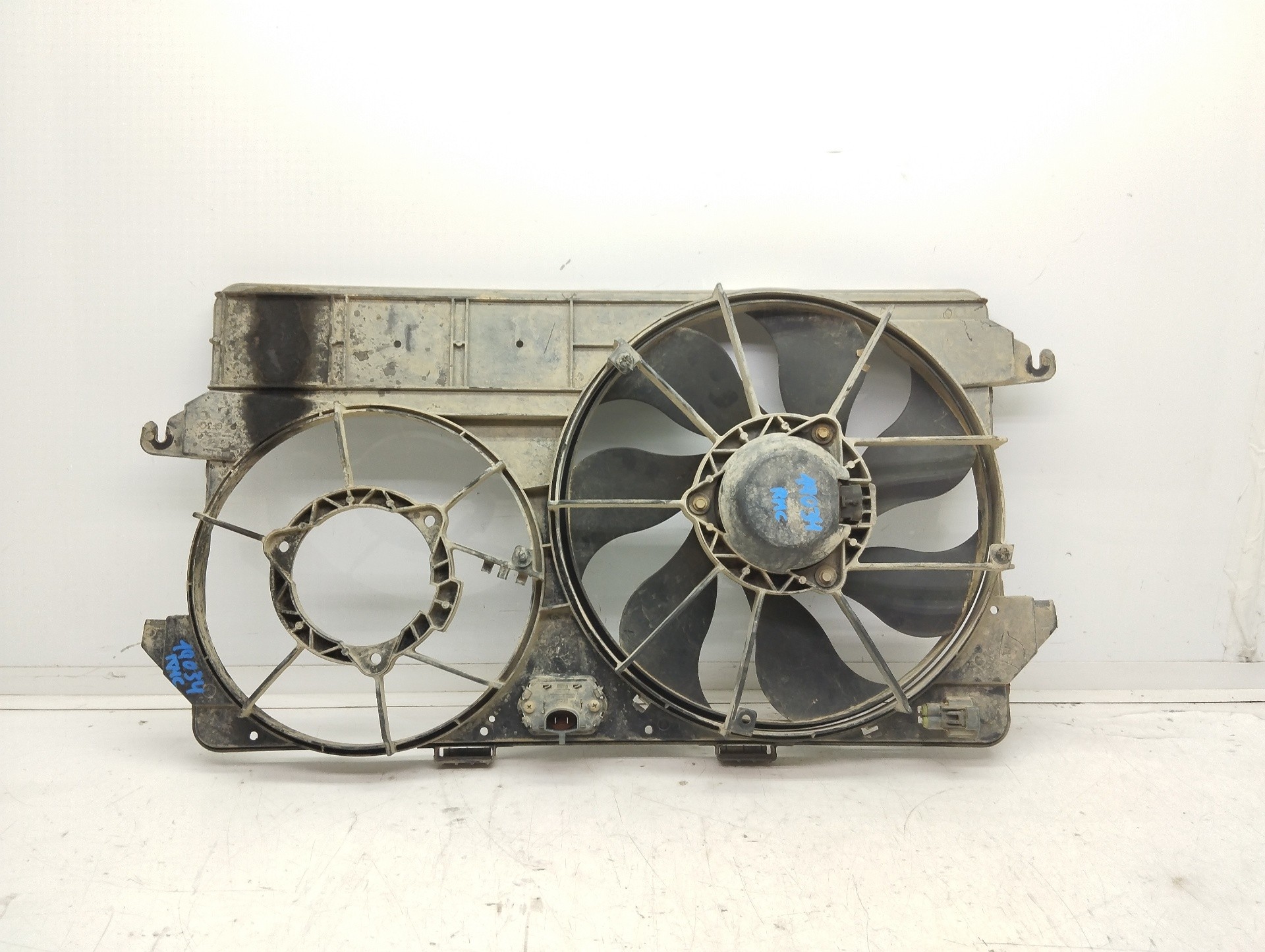 Recambio de electroventilador para ford transit connect (tc7) furg. referencia OEM IAM  4986738 
