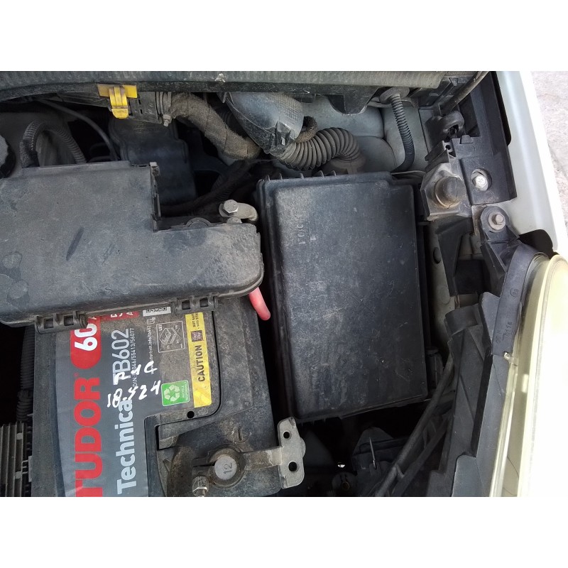 Recambio de caja reles / fusibles para opel corsa d 1.3 16v cdti referencia OEM IAM   