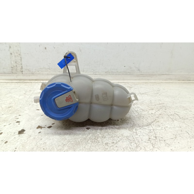 Recambio de deposito expansion para audi a4 berlina (8w2) básico referencia OEM IAM 8W0121405E  