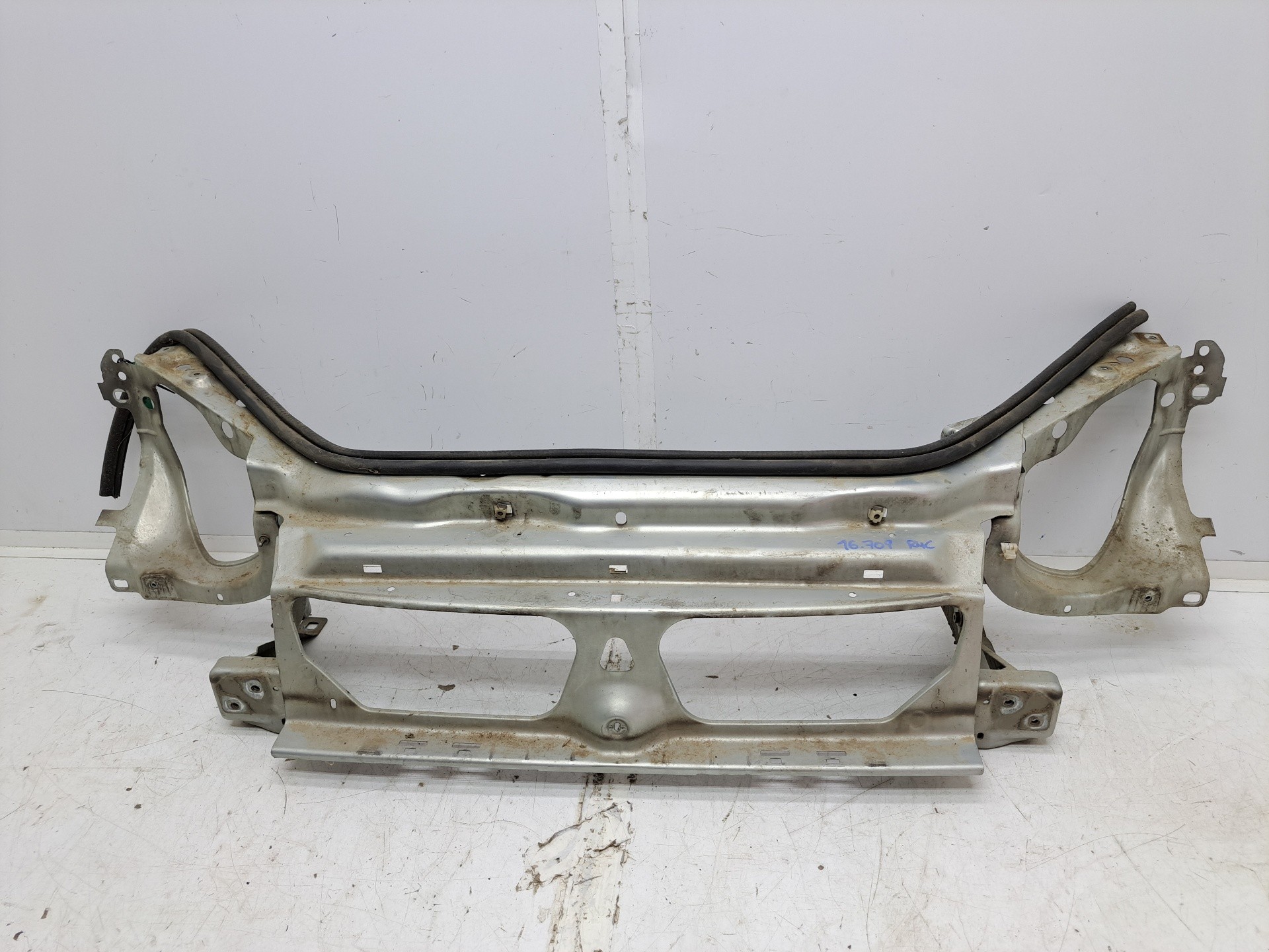 Recambio de panel frontal para renault kangoo (f/kc0) authentique oasis referencia OEM IAM  7751718630 