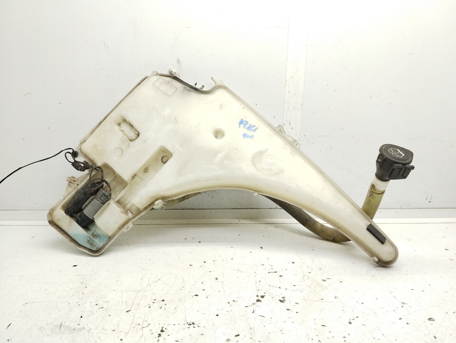 Recambio de deposito limpia para bmw serie 1 berlina (e81/e87) 118d referencia OEM IAM 706899817 45R010142 