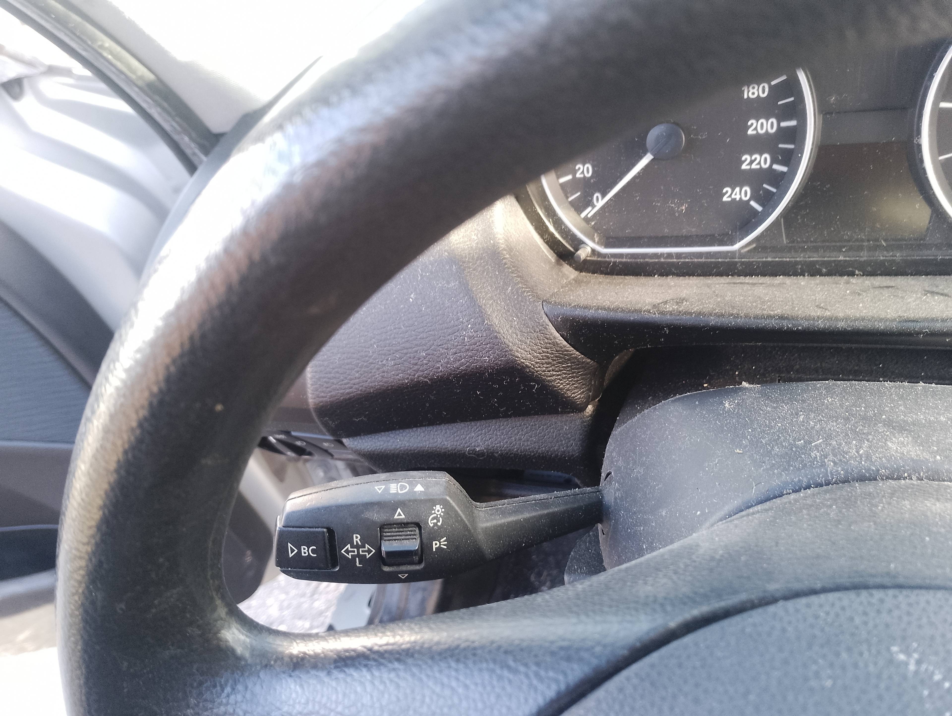 Recambio de mando intermitentes para bmw serie 1 berlina (e81/e87) 118d referencia OEM IAM   