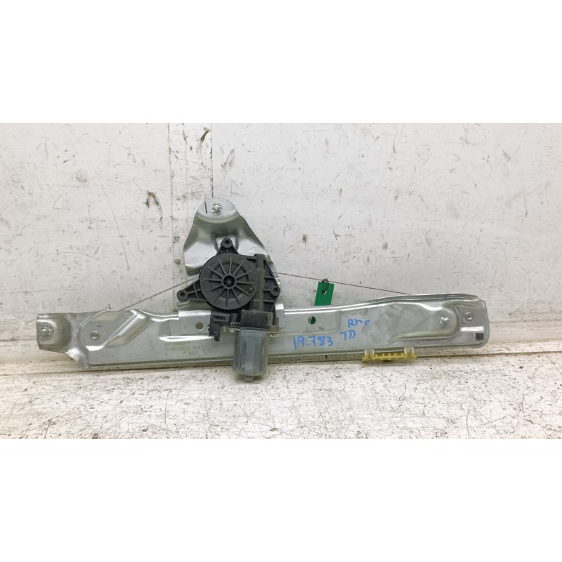 Recambio de elevalunas trasero derecho para dacia duster ii comfort referencia OEM IAM 807208597R  