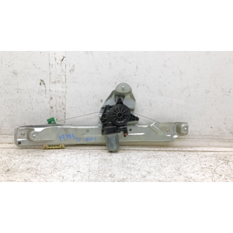 Recambio de elevalunas trasero izquierdo para dacia duster ii comfort referencia OEM IAM 827210622R  