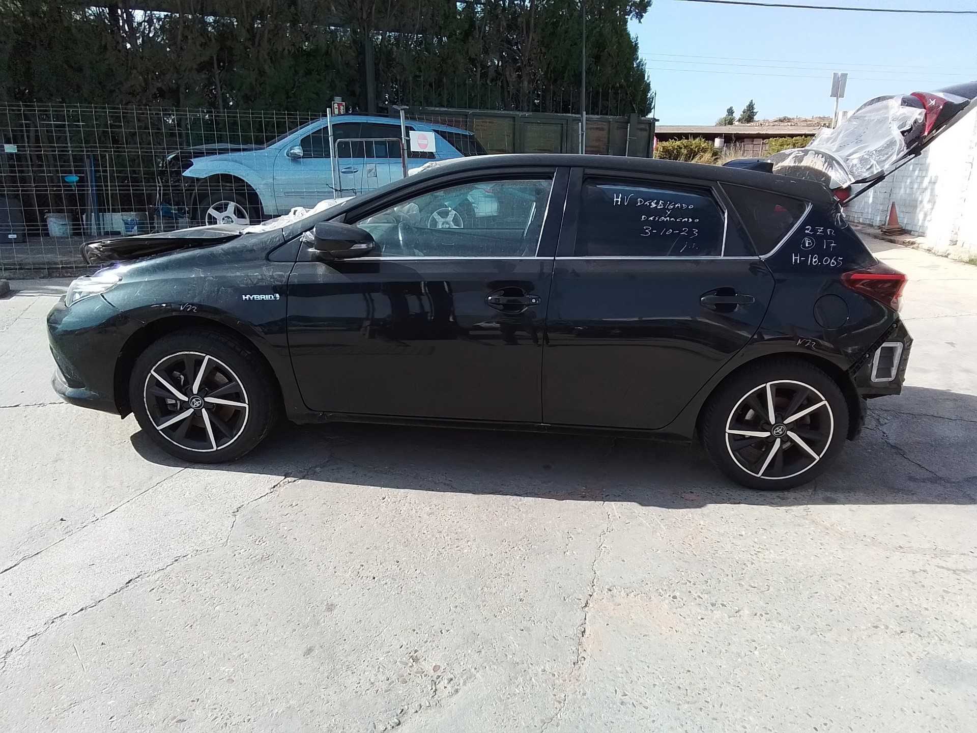 toyota auris del año 2017