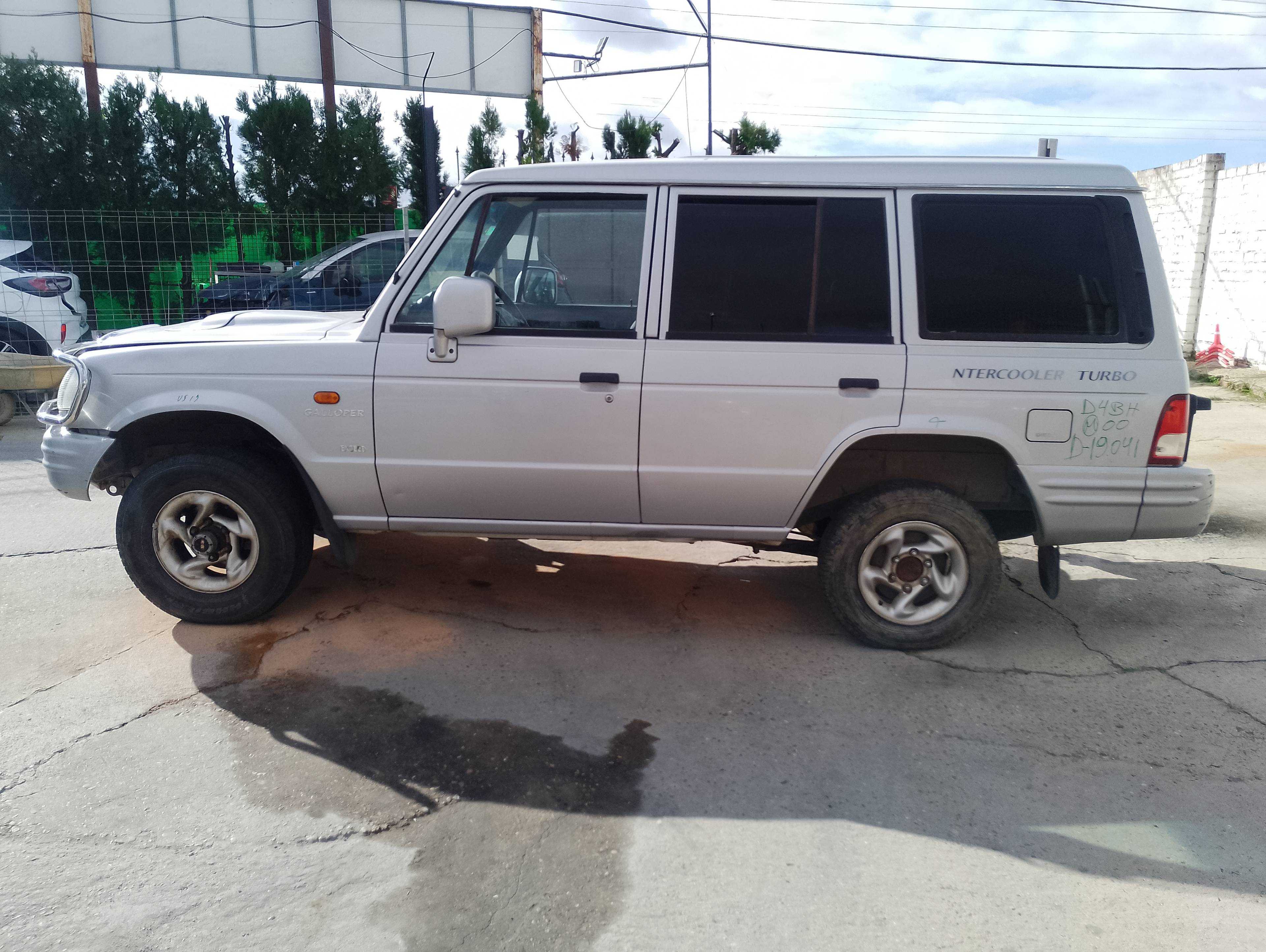 mitsubishi galloper (hyundai) del año 2000